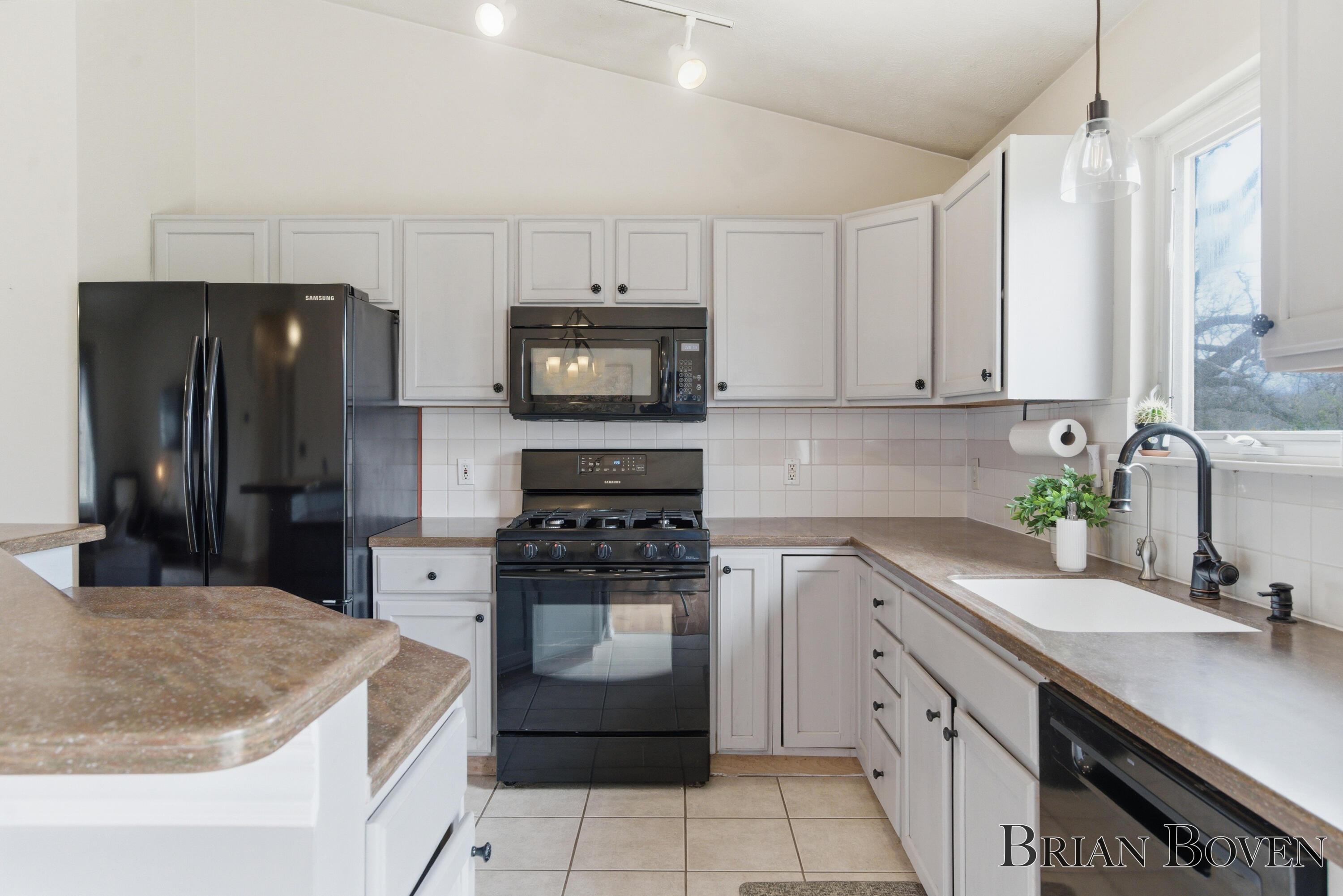 7631 Hessler Drive NE Rockford MI 49341