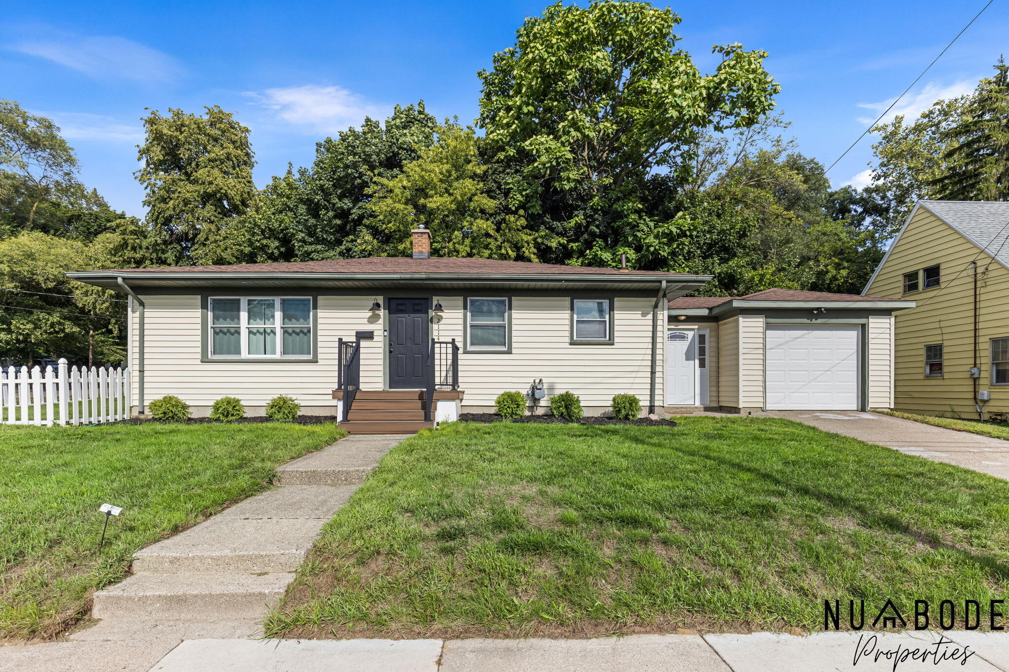 2114 Kalamazoo Avenue SE Grand Rapids MI 49507