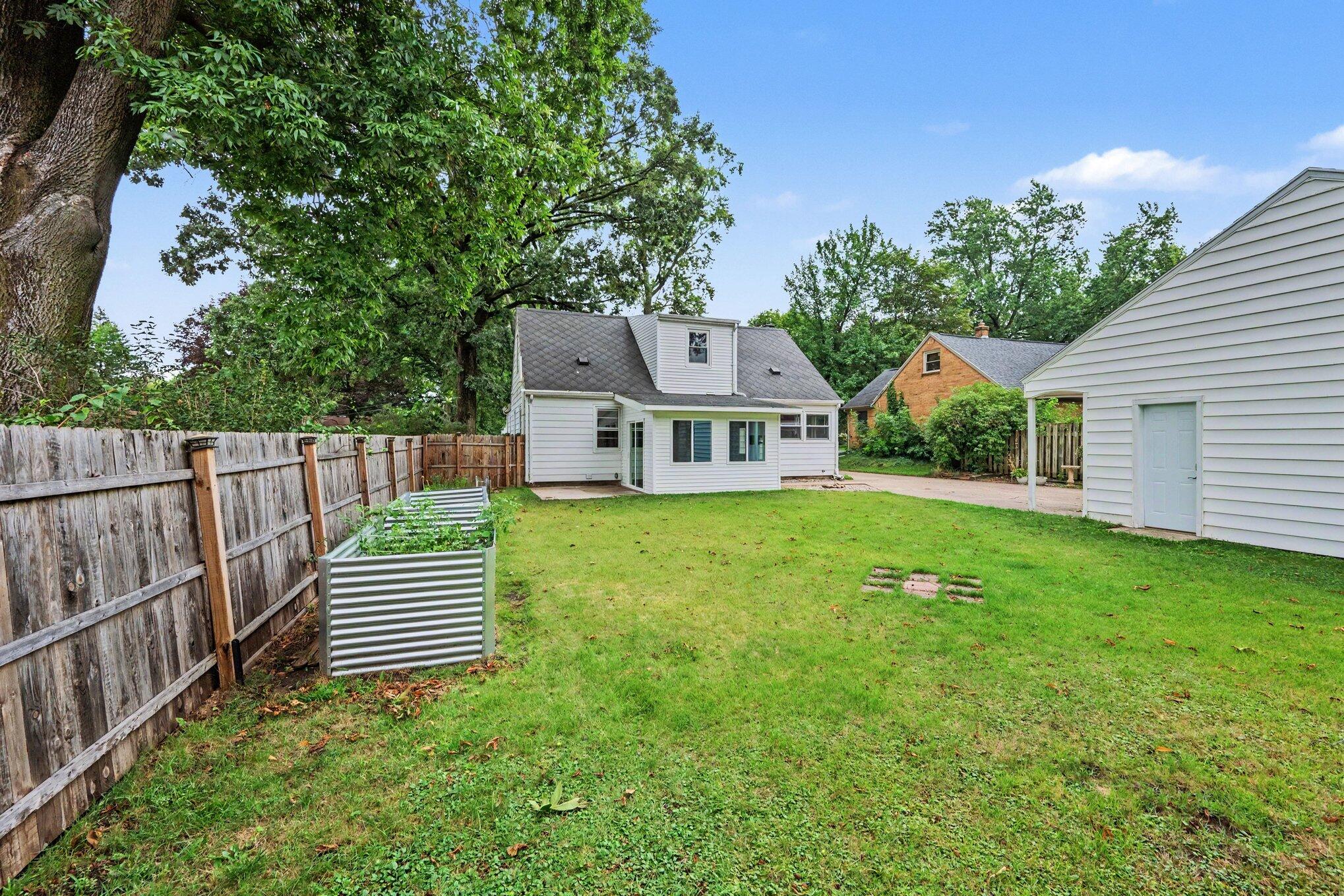 1229 N Fletcher Avenue Kalamazoo MI 49006
