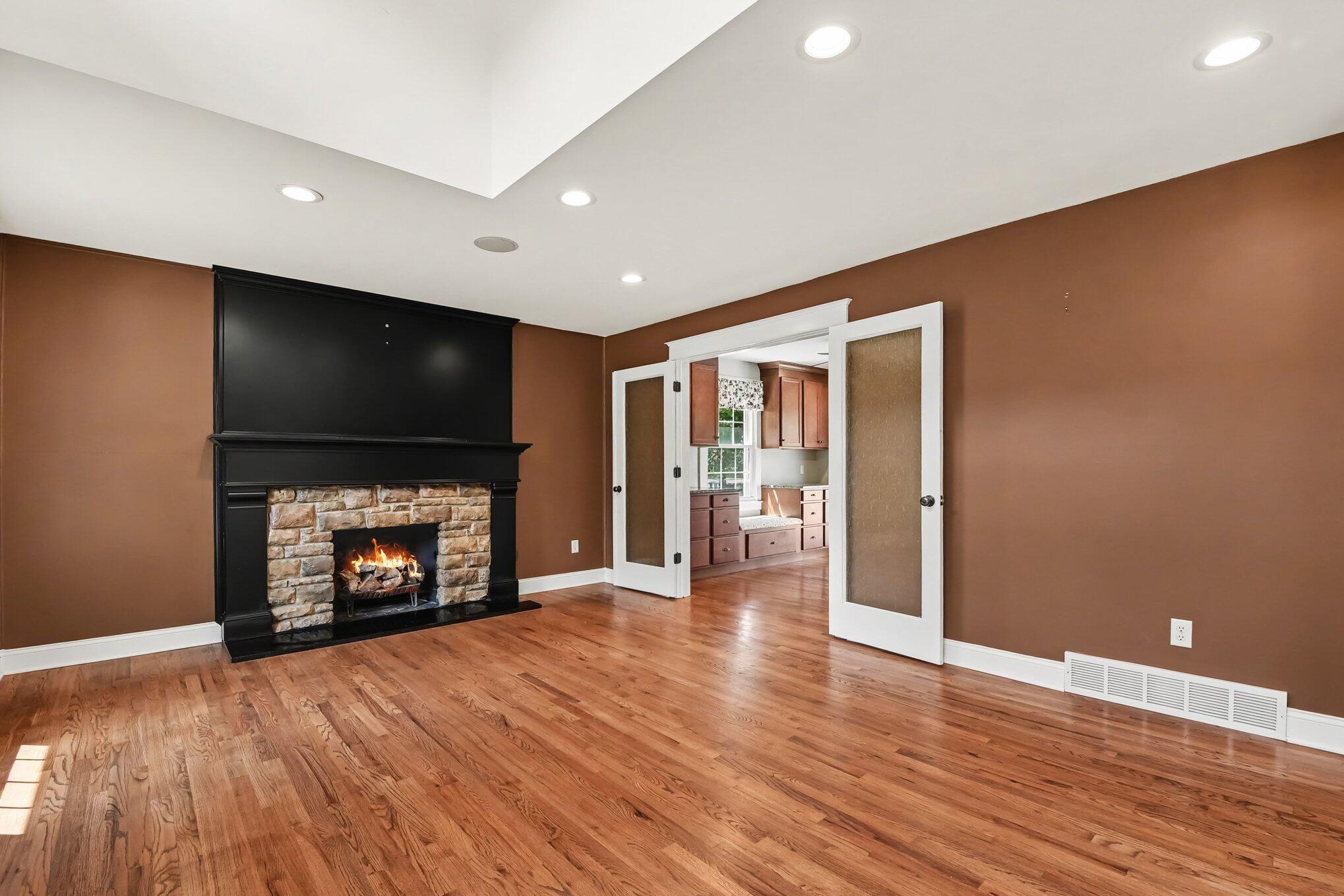4994 Bluff Drive NE Grand Rapids MI 49525
