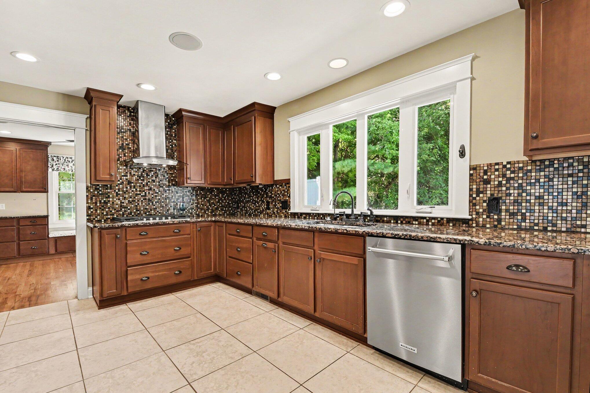 4994 Bluff Drive NE Grand Rapids MI 49525