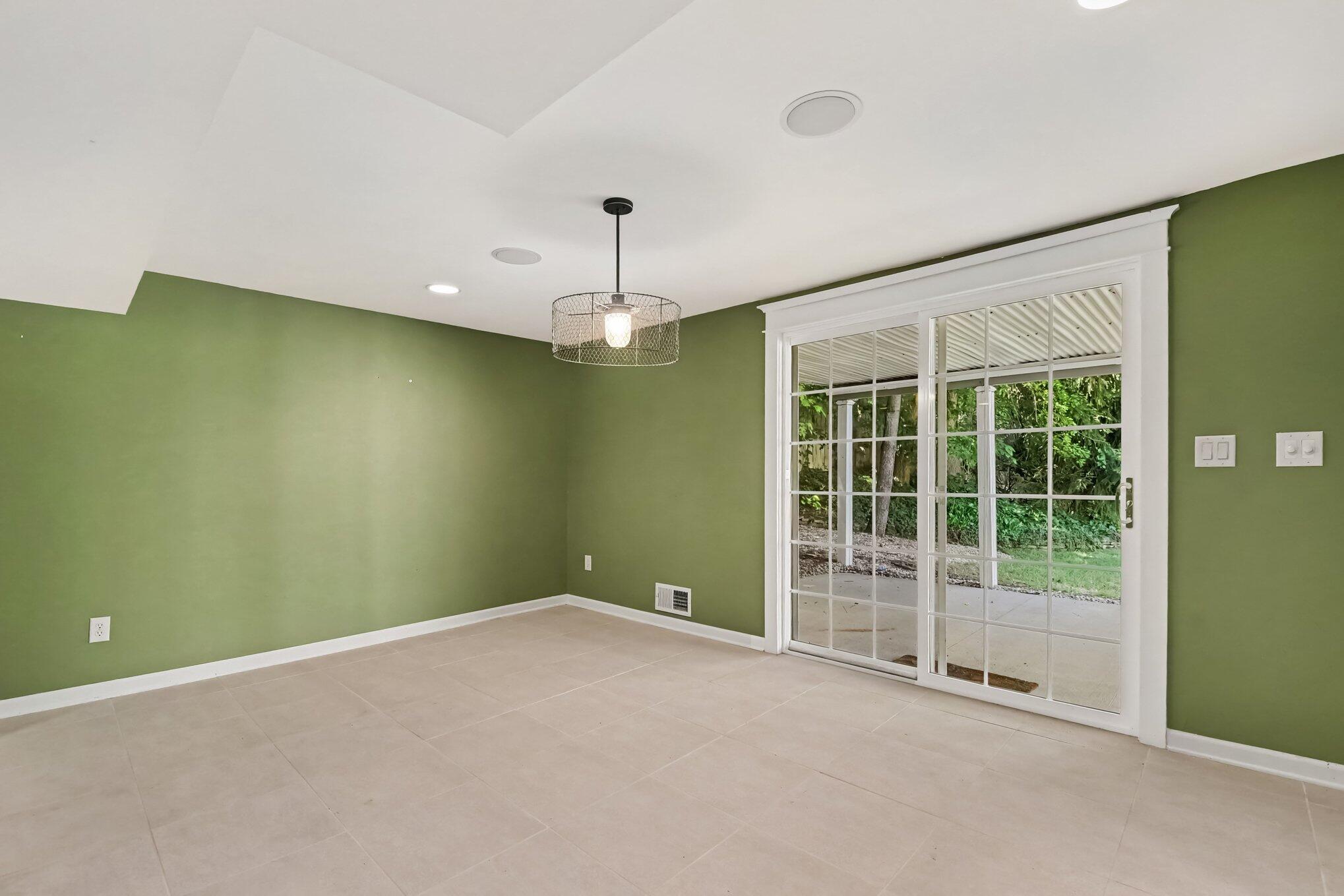 4994 Bluff Drive NE Grand Rapids MI 49525