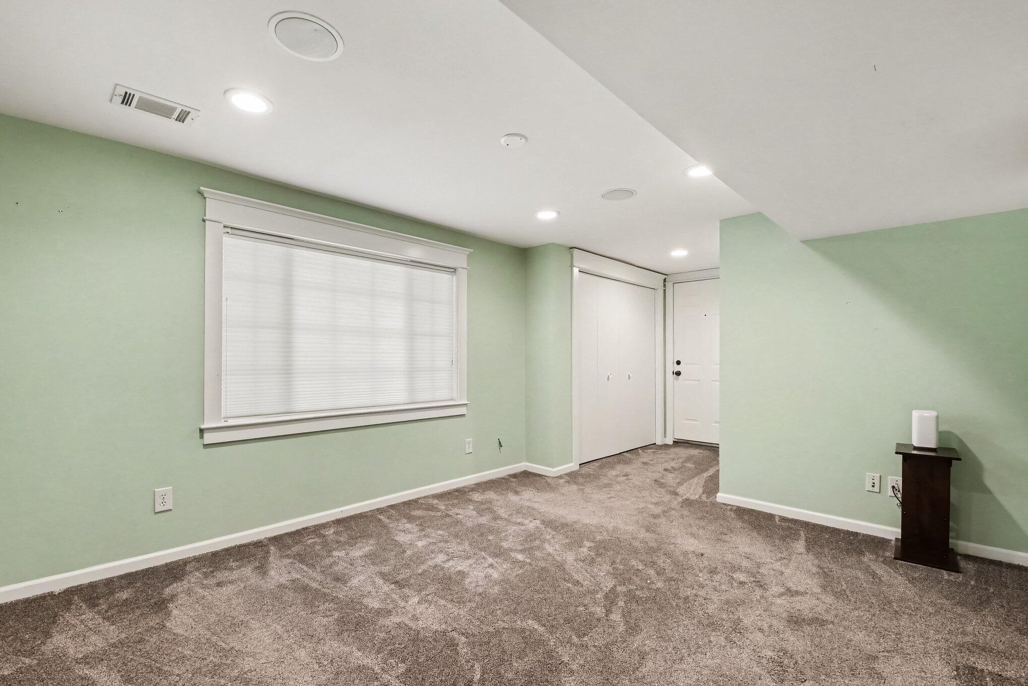 4994 Bluff Drive NE Grand Rapids MI 49525