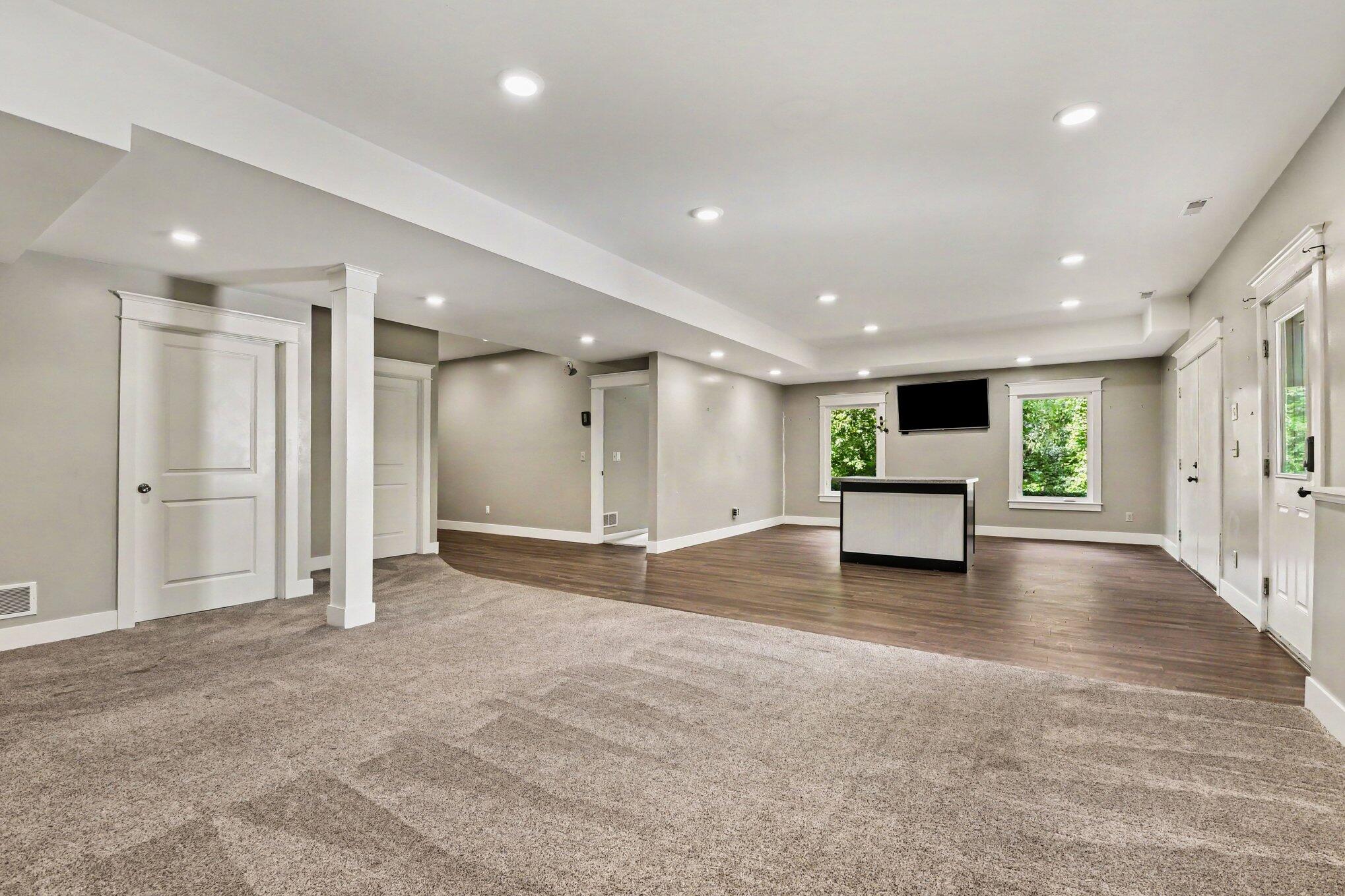 4994 Bluff Drive NE Grand Rapids MI 49525