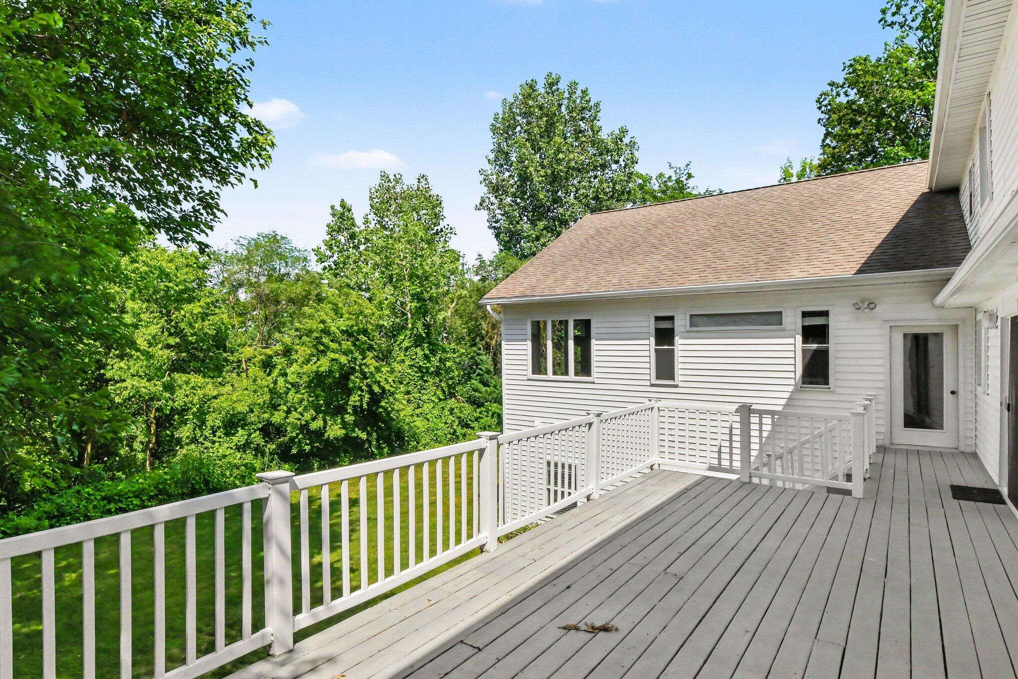 4994 Bluff Drive NE Grand Rapids MI 49525