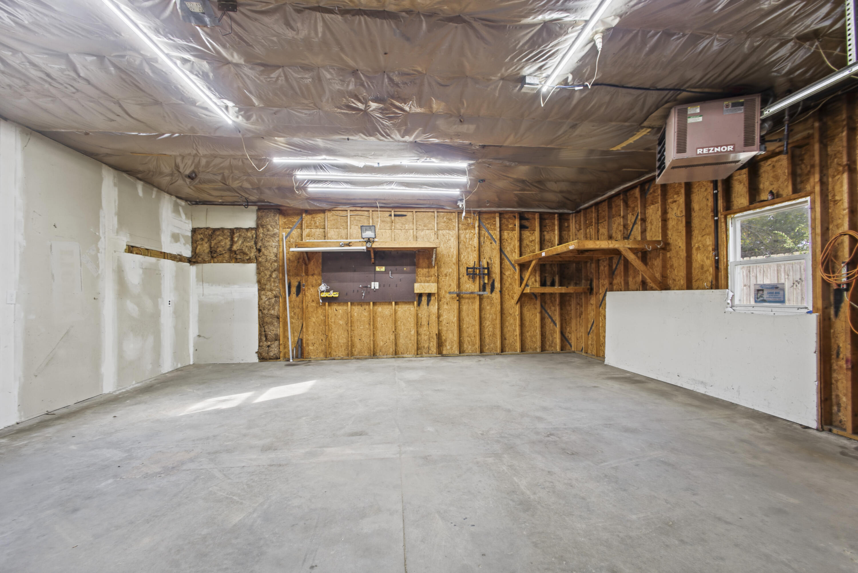 1031 Truxton Avenue NE Grand Rapids MI 49505