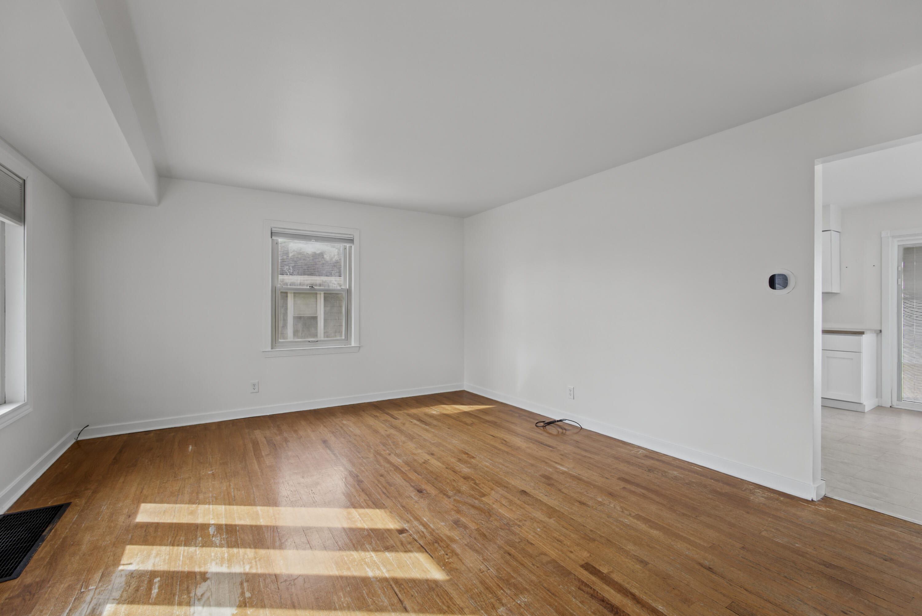1031 Truxton Avenue NE Grand Rapids MI 49505