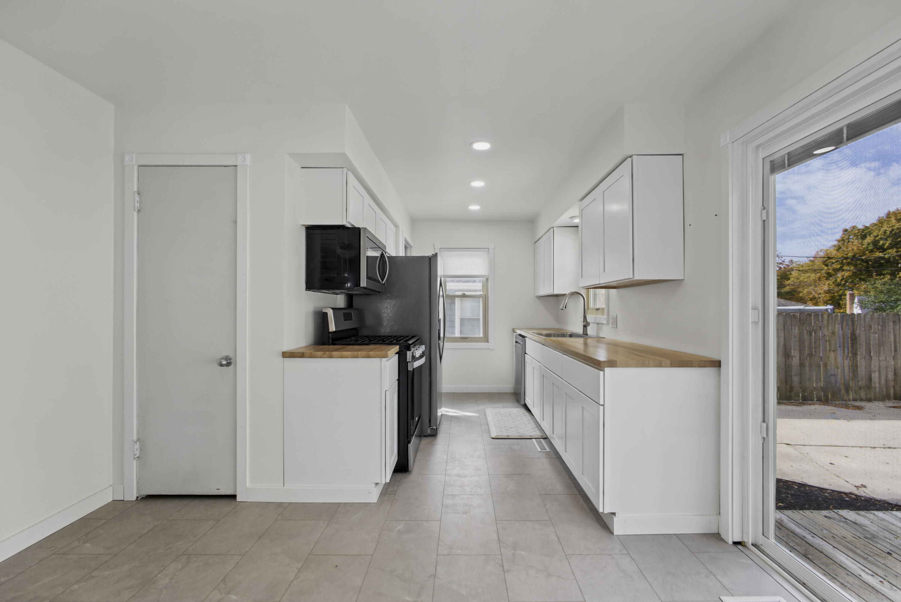 1031 Truxton Avenue NE Grand Rapids MI 49505