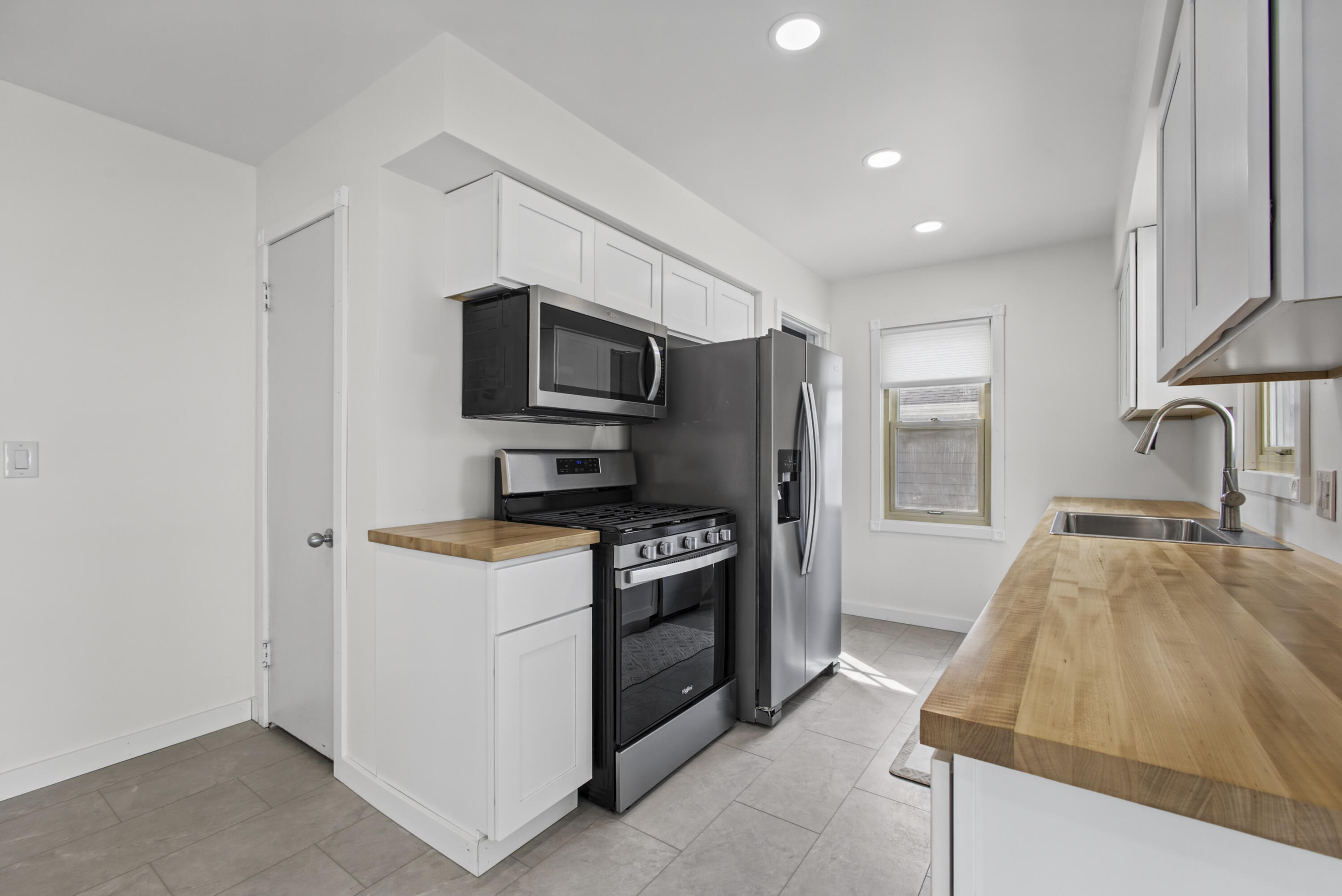 1031 Truxton Avenue NE Grand Rapids MI 49505