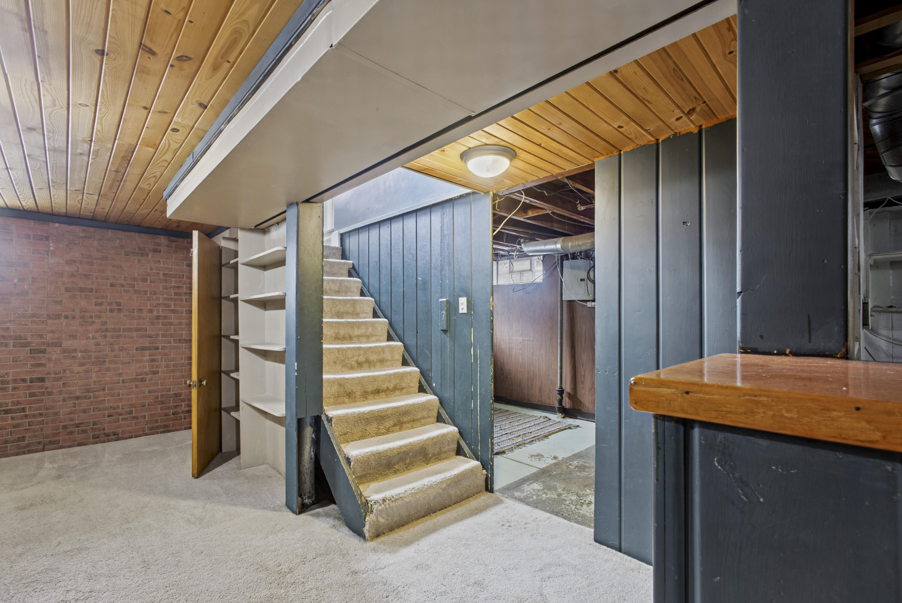 1031 Truxton Avenue NE Grand Rapids MI 49505
