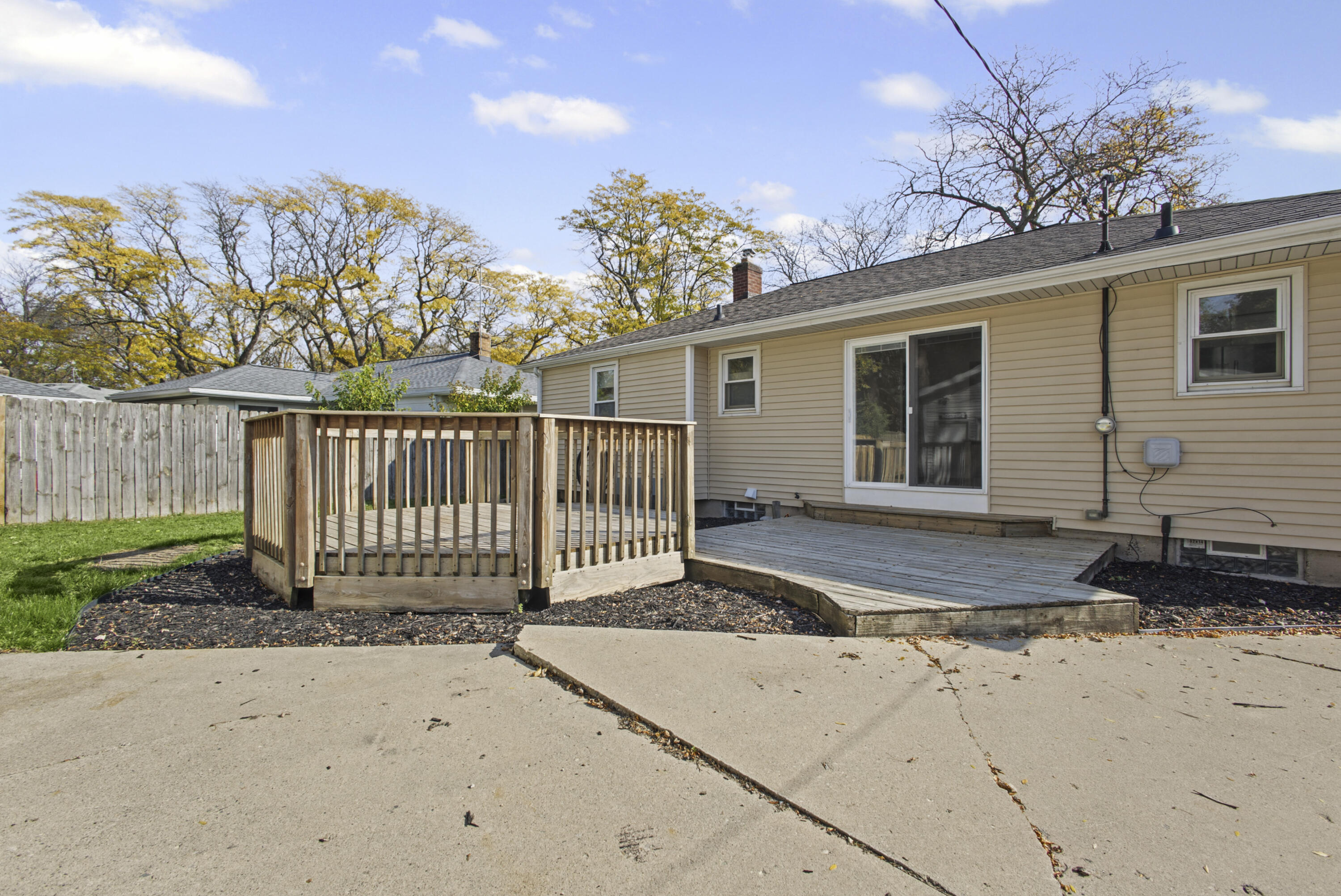 1031 Truxton Avenue NE Grand Rapids MI 49505