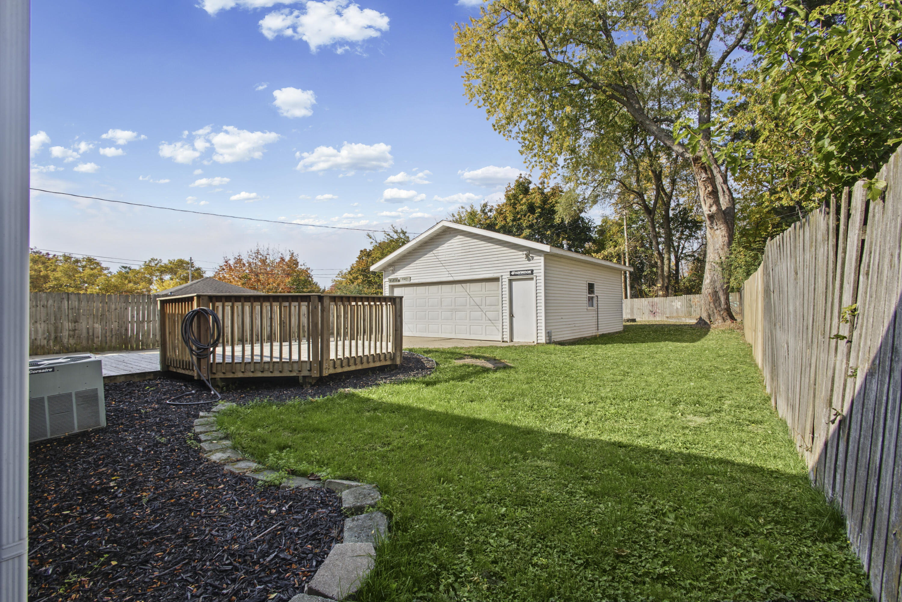 1031 Truxton Avenue NE Grand Rapids MI 49505