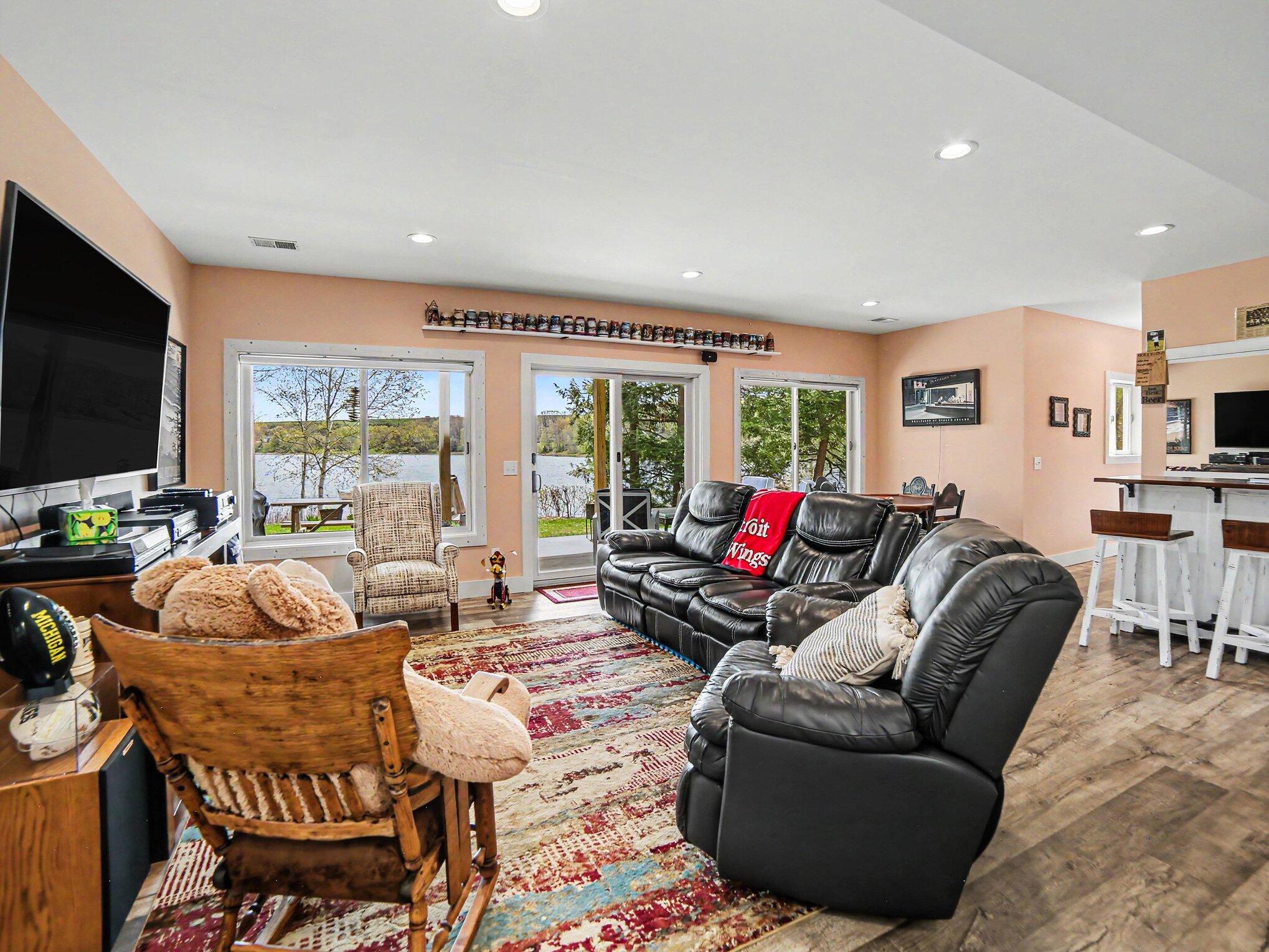 5203 W Bald Eagle Drive Ludington MI 49431