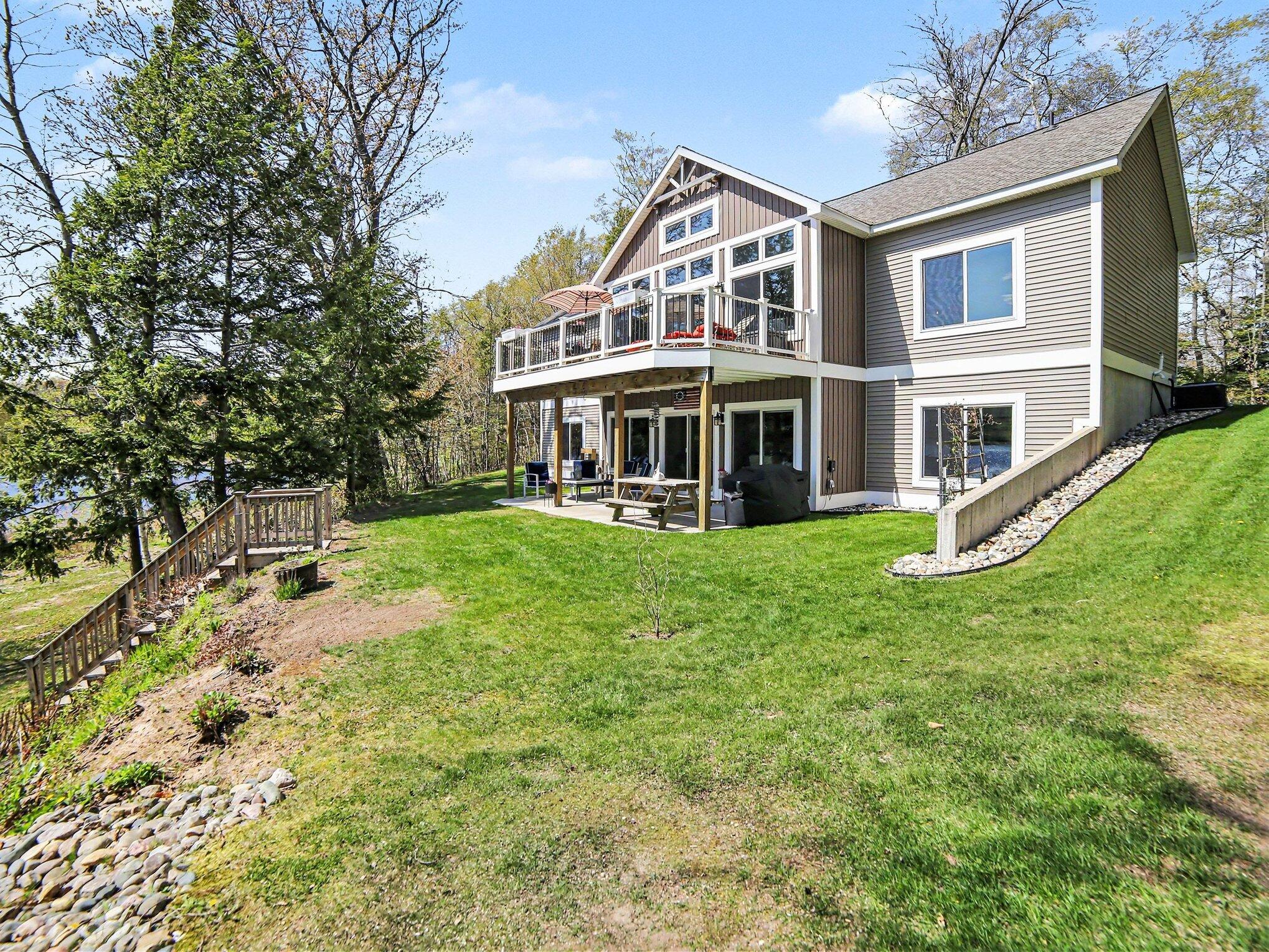 5203 W Bald Eagle Drive Ludington MI 49431