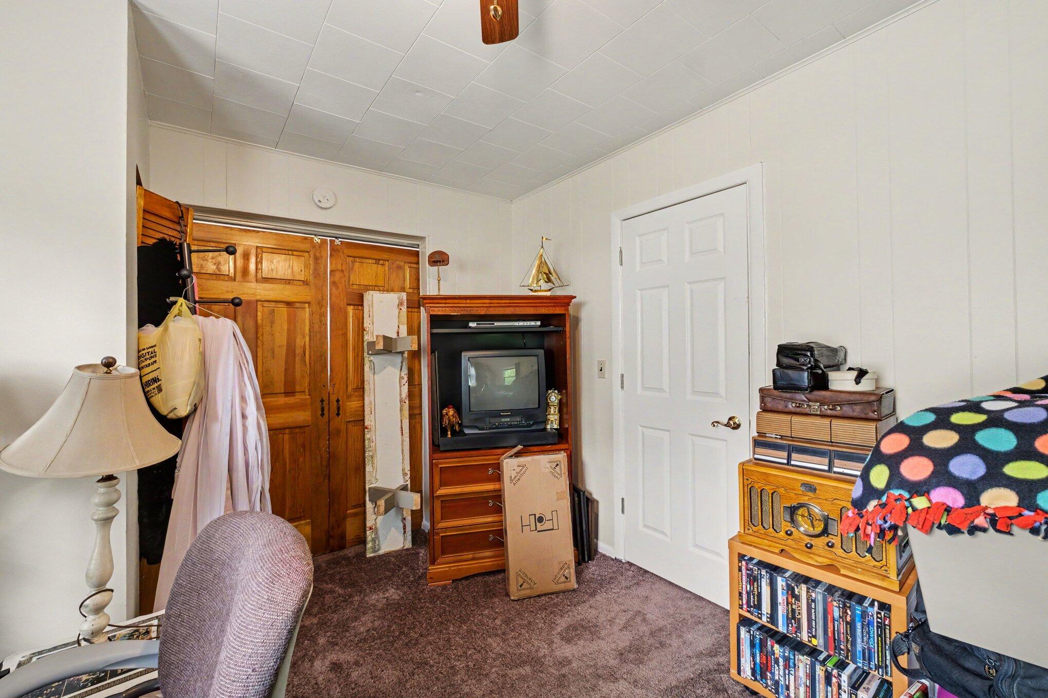 429 Coldbrook Street NE Grand Rapids MI 49503