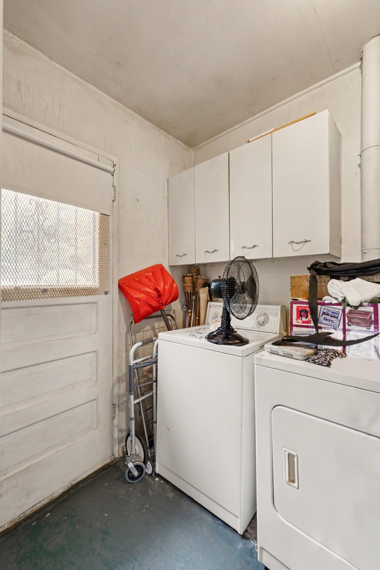 429 Coldbrook Street NE Grand Rapids MI 49503