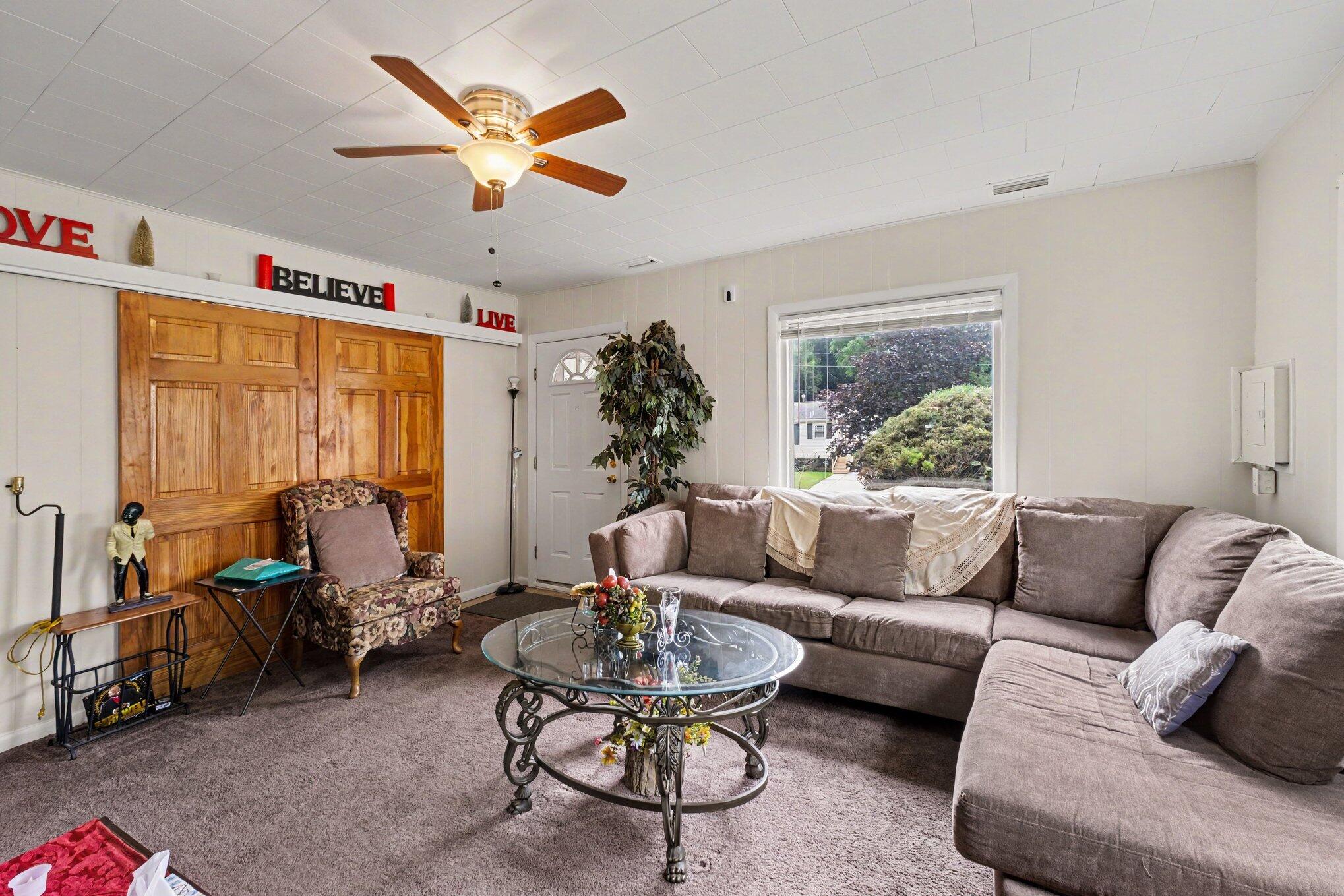 429 Coldbrook Street NE Grand Rapids MI 49503