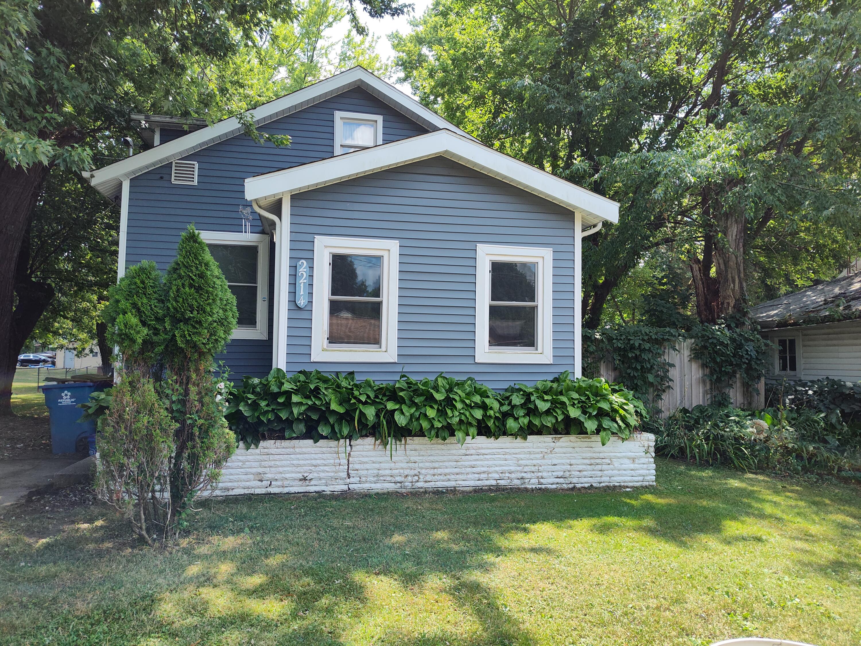 2214 Kenilworth Avenue Kalamazoo MI 49048