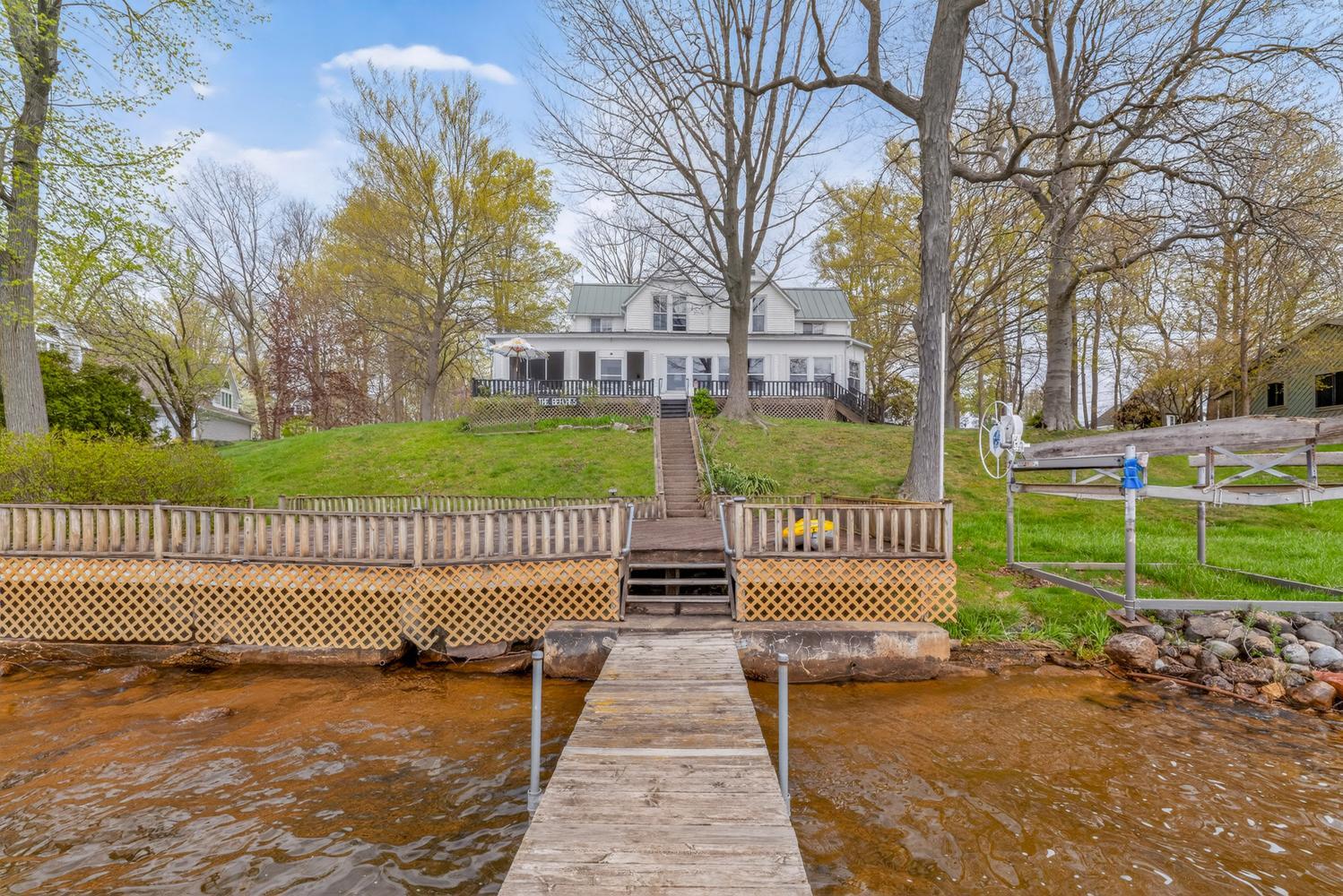 61305 Crooked Creek Road Cassopolis MI 49031