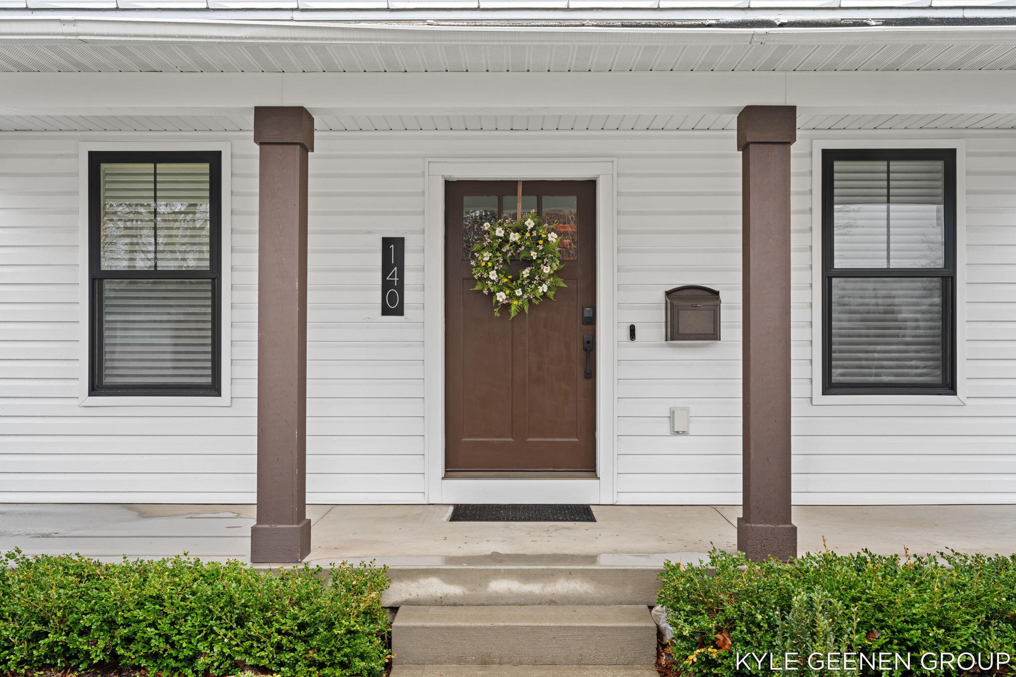 140 W 10th Street Holland MI 49423