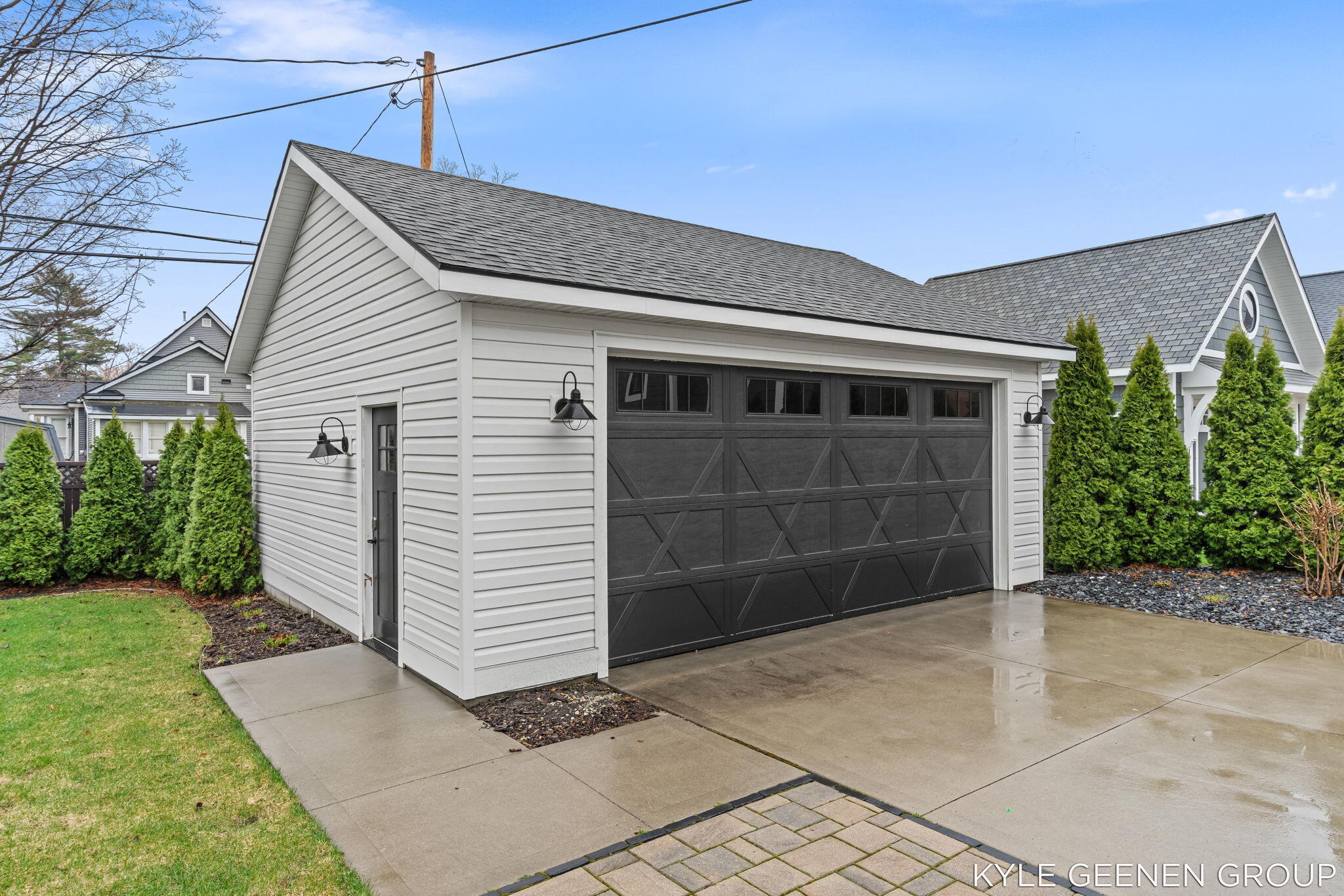 140 W 10th Street Holland MI 49423