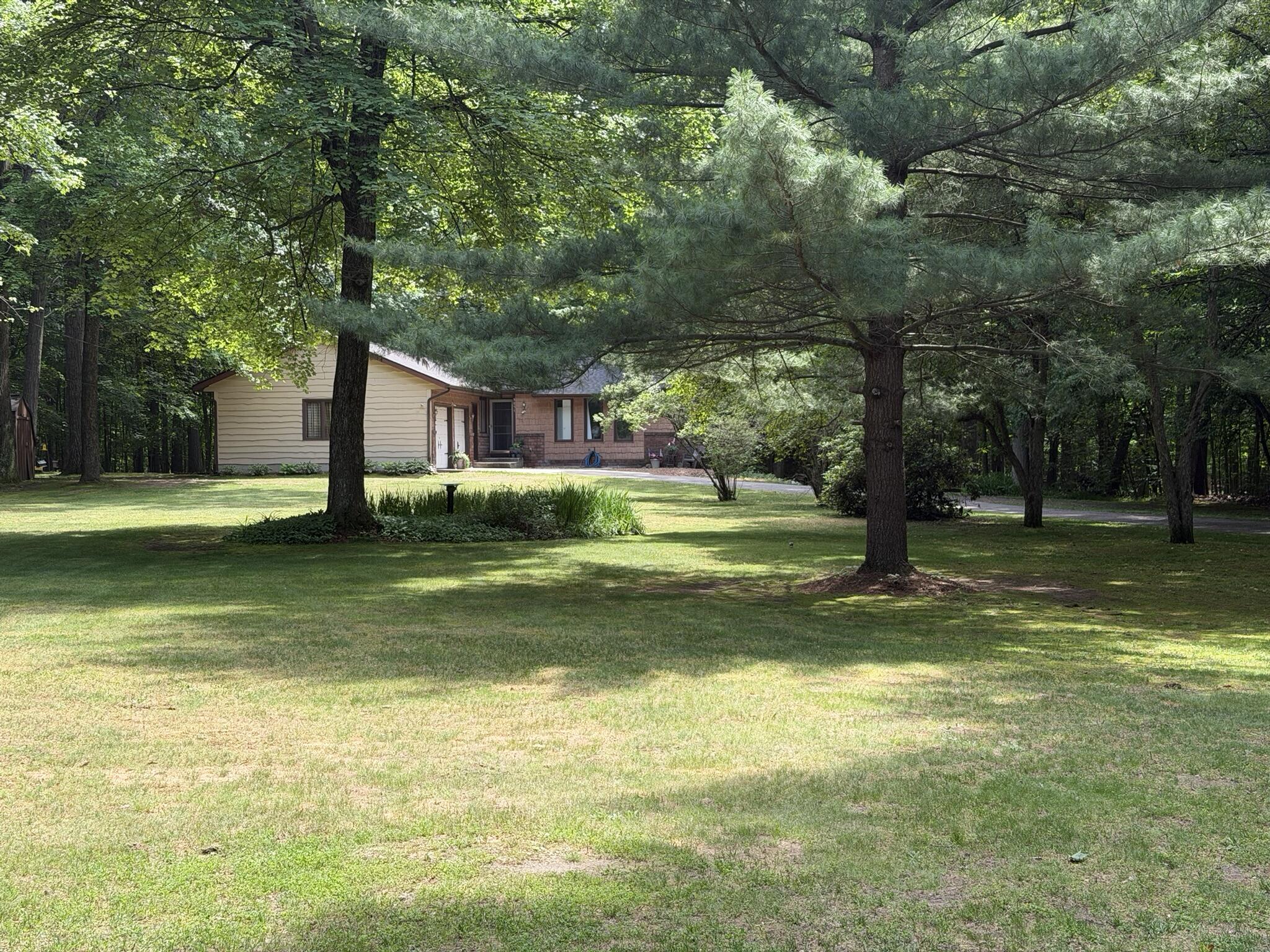 9051 Algoma Avenue NE Rockford MI 49341