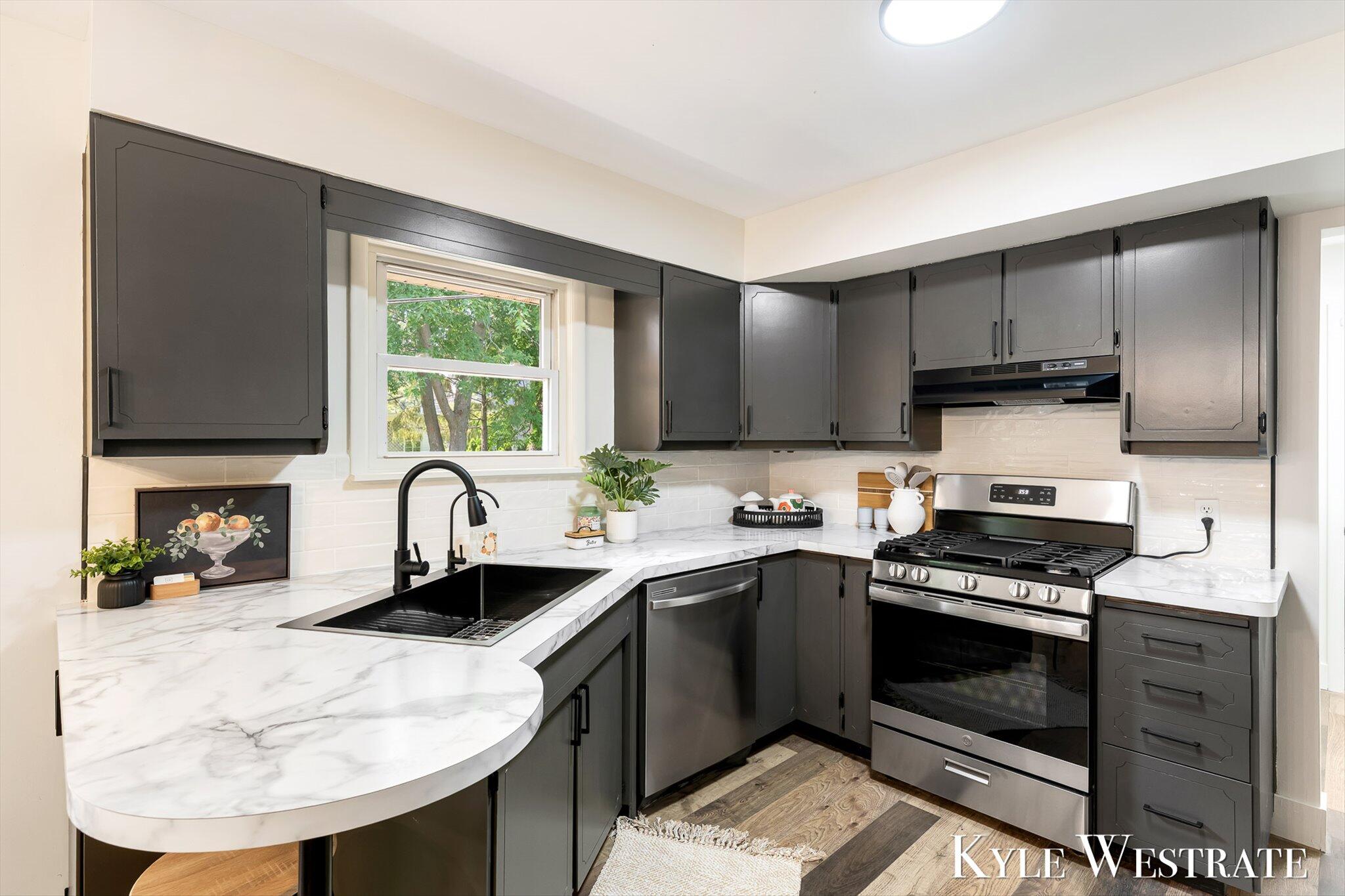 3555 Chippewa Drive Norton Shores MI 49441