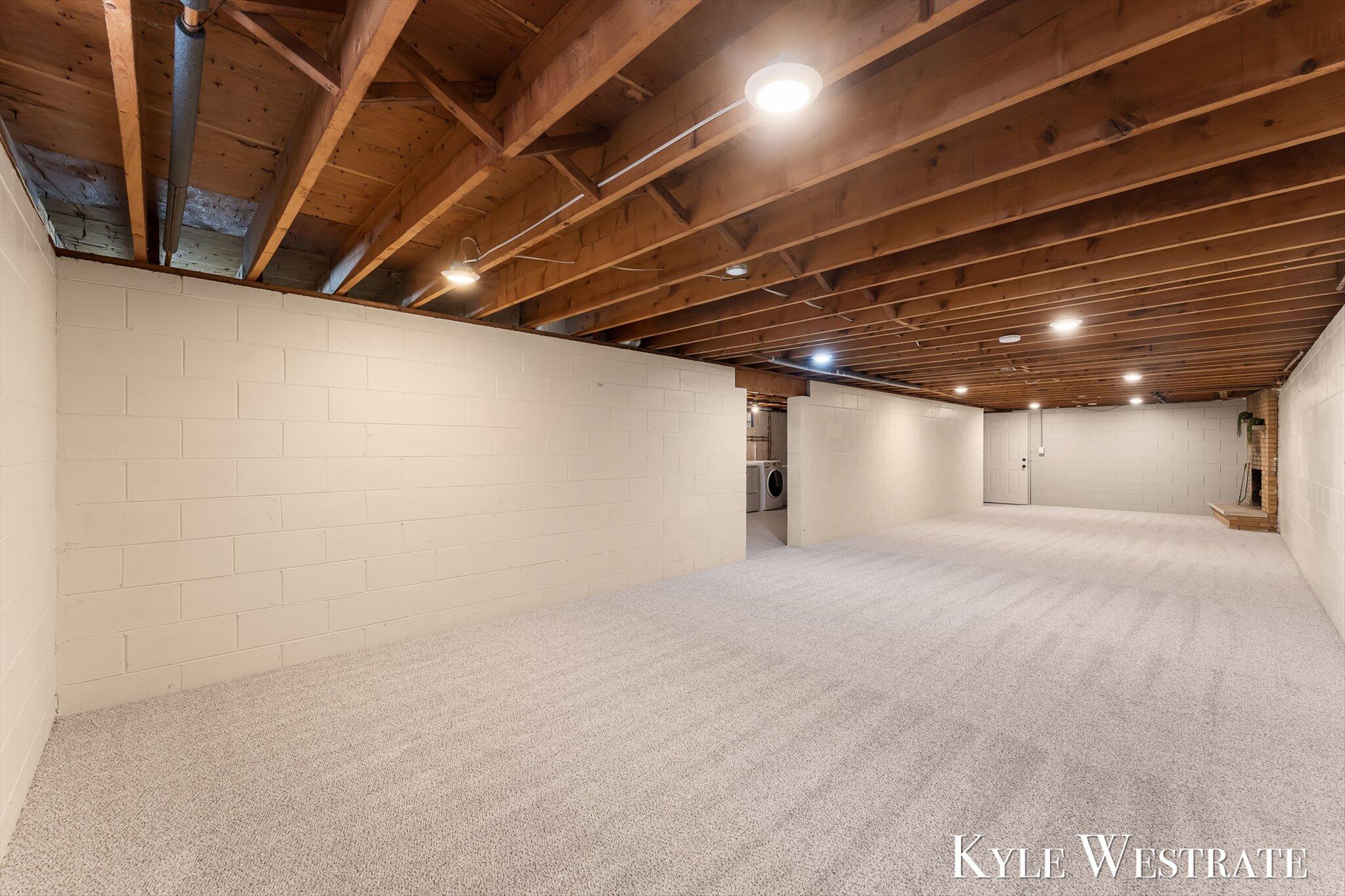 3555 Chippewa Drive Norton Shores MI 49441