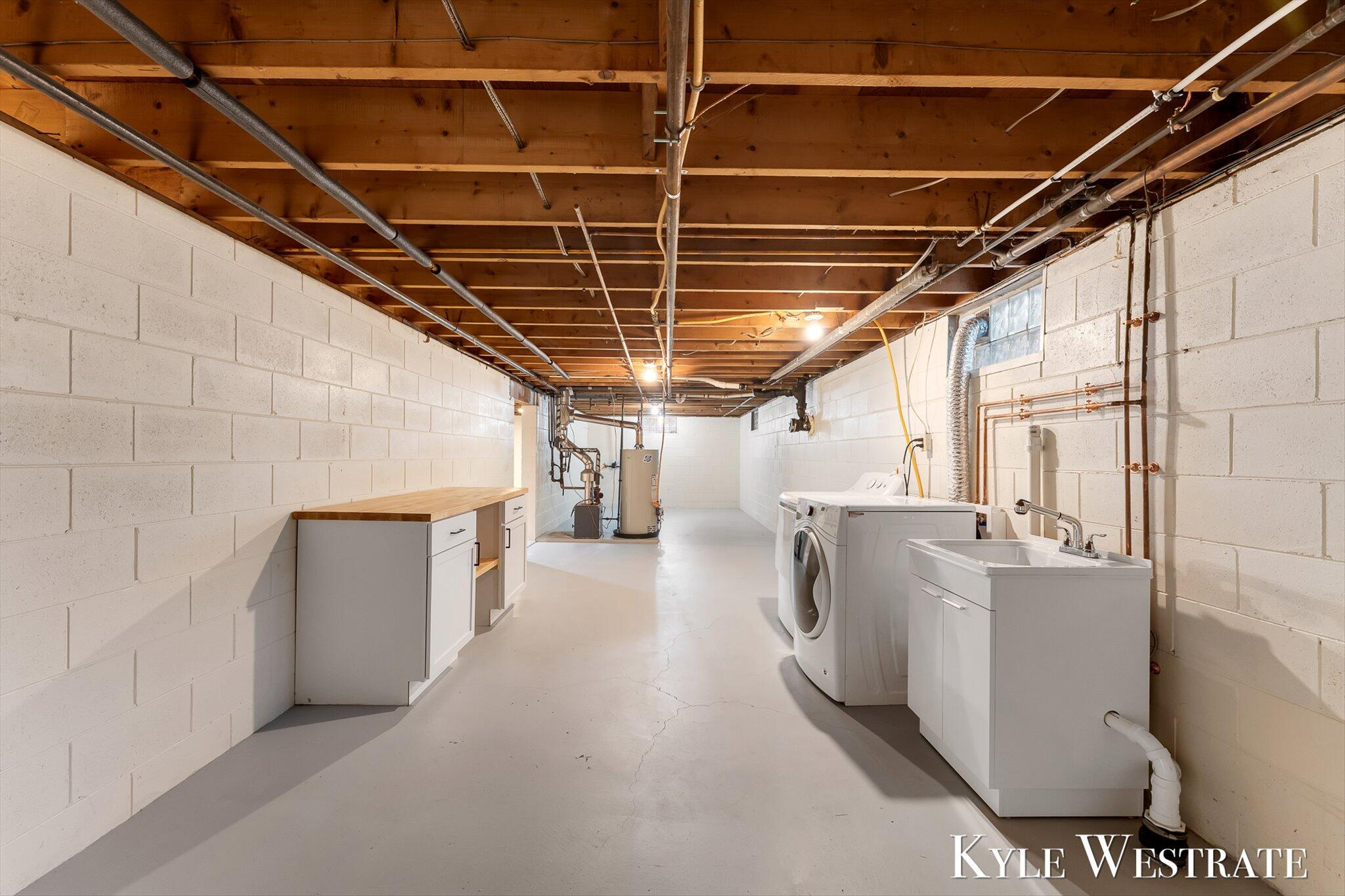 3555 Chippewa Drive Norton Shores MI 49441