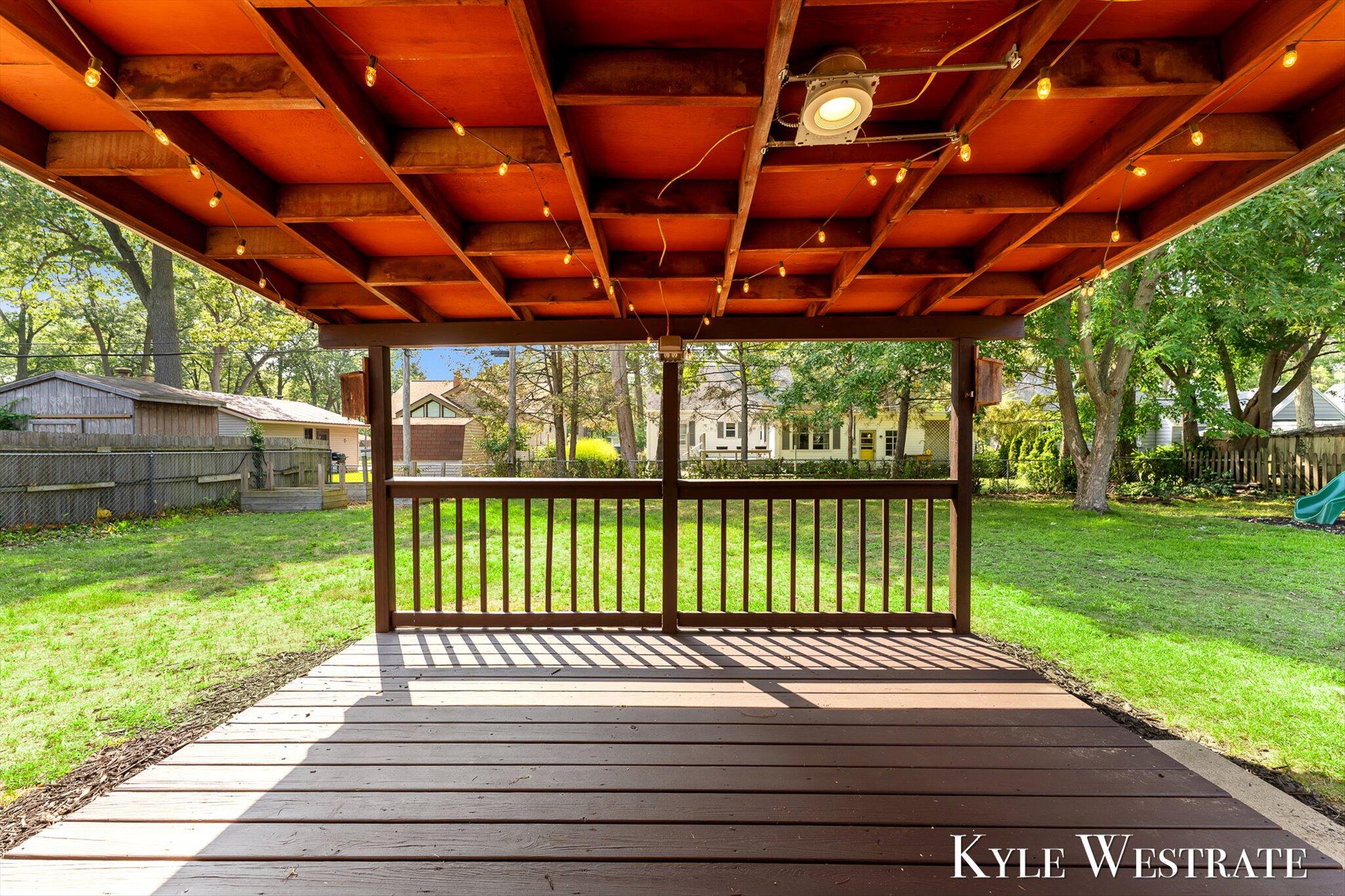 3555 Chippewa Drive Norton Shores MI 49441