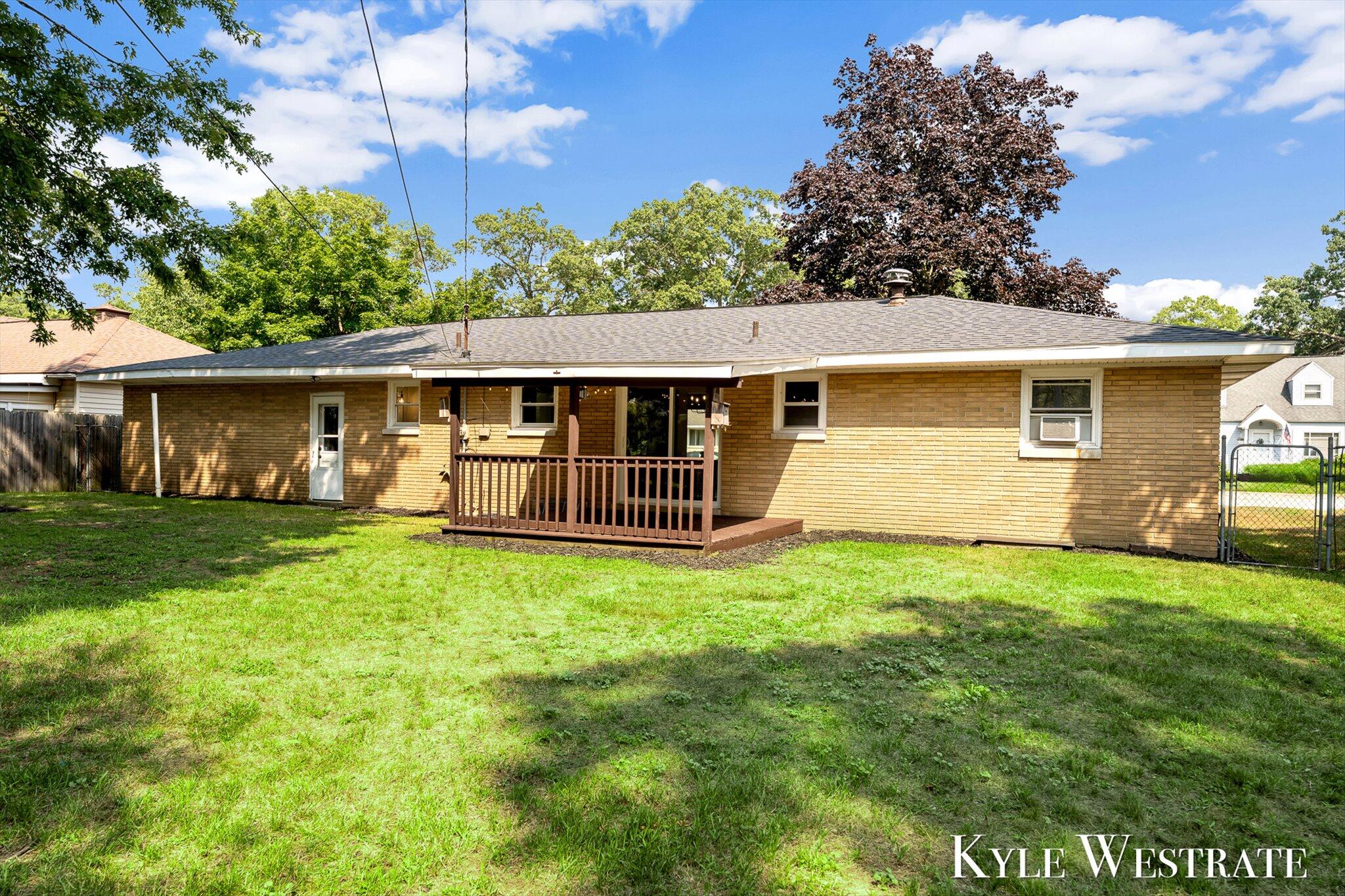 3555 Chippewa Drive Norton Shores MI 49441