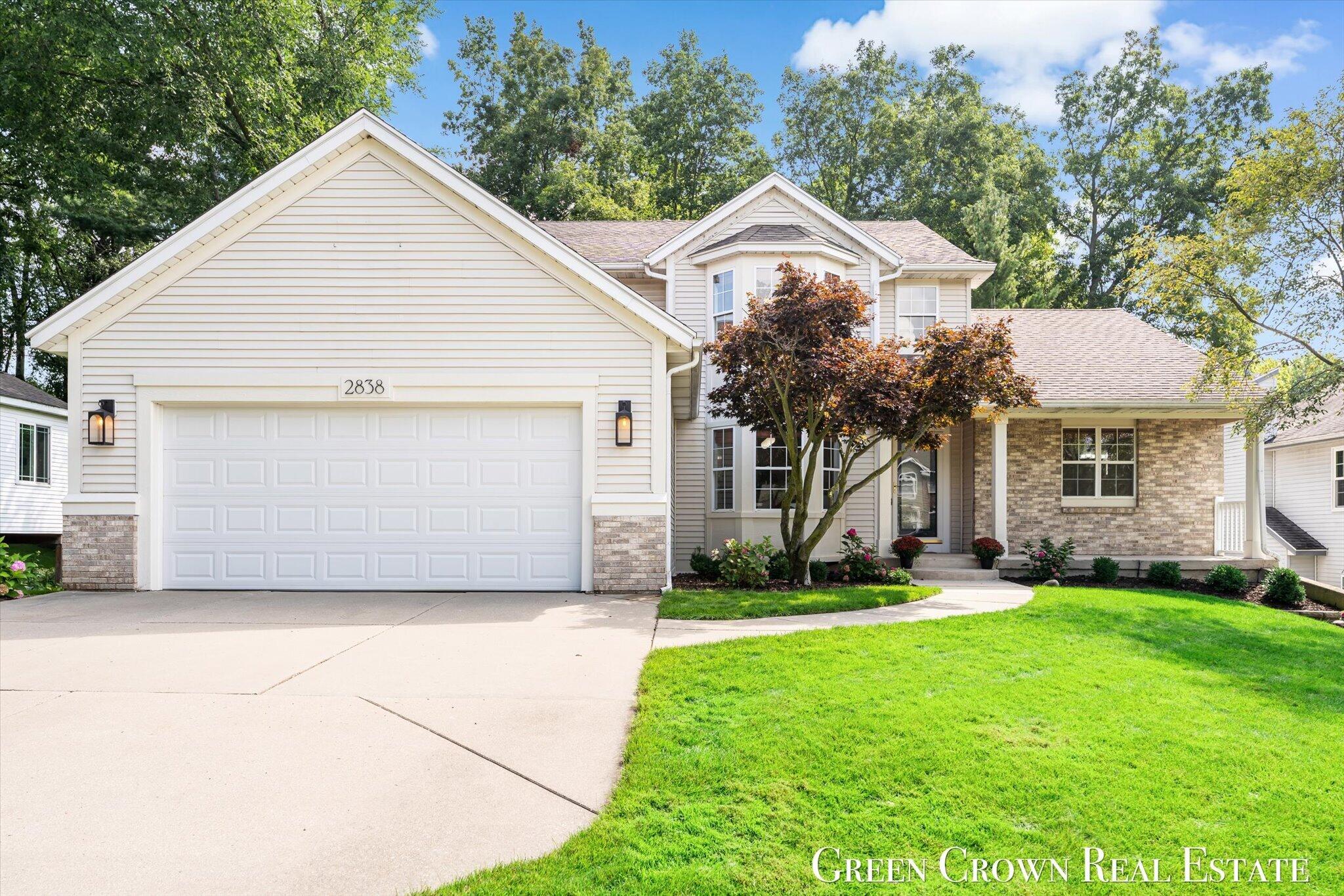 2838 Big Timber Drive NE Grand Rapids MI 49525