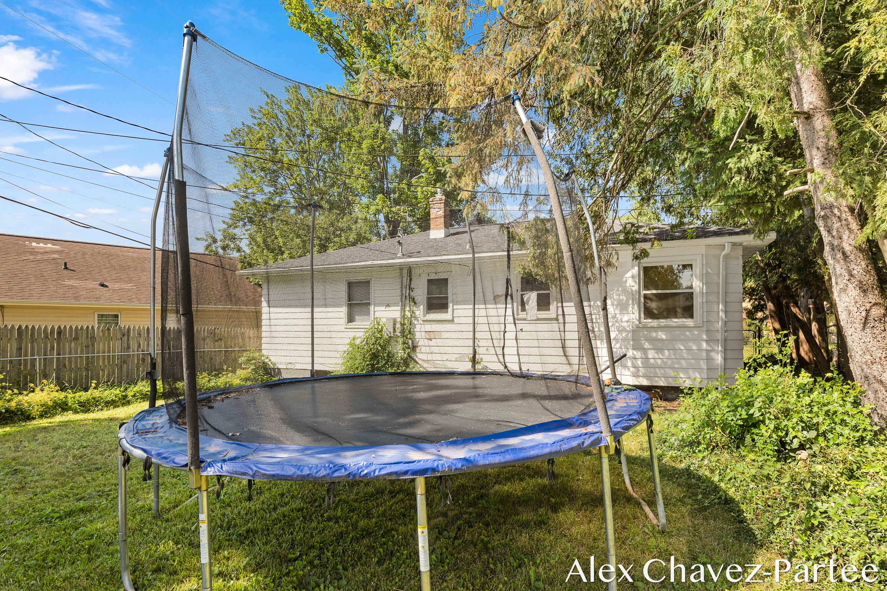 2207 Tremont Boulevard NW Grand Rapids MI 49504
