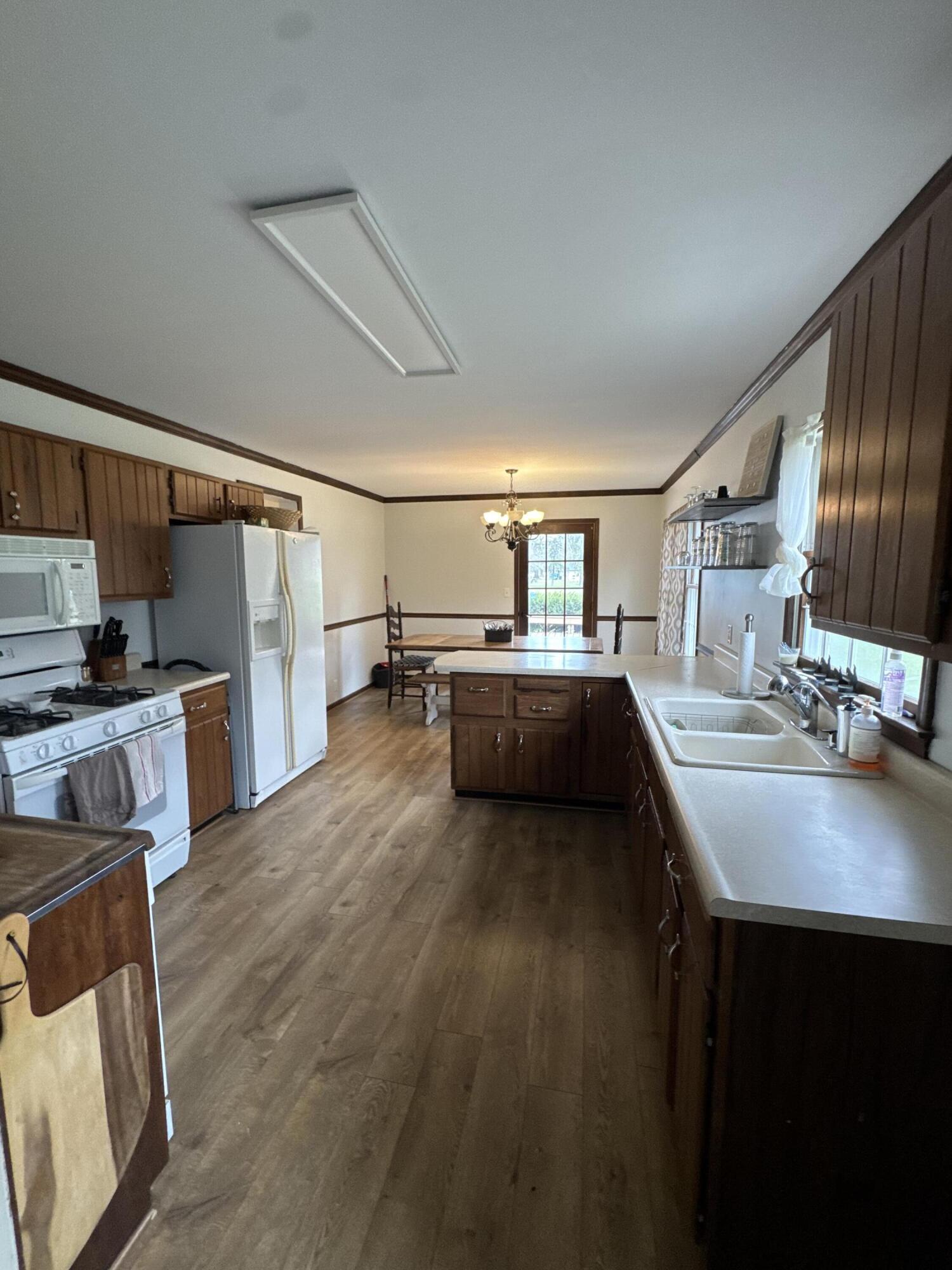 92957 M 152 Dowagiac MI 49047