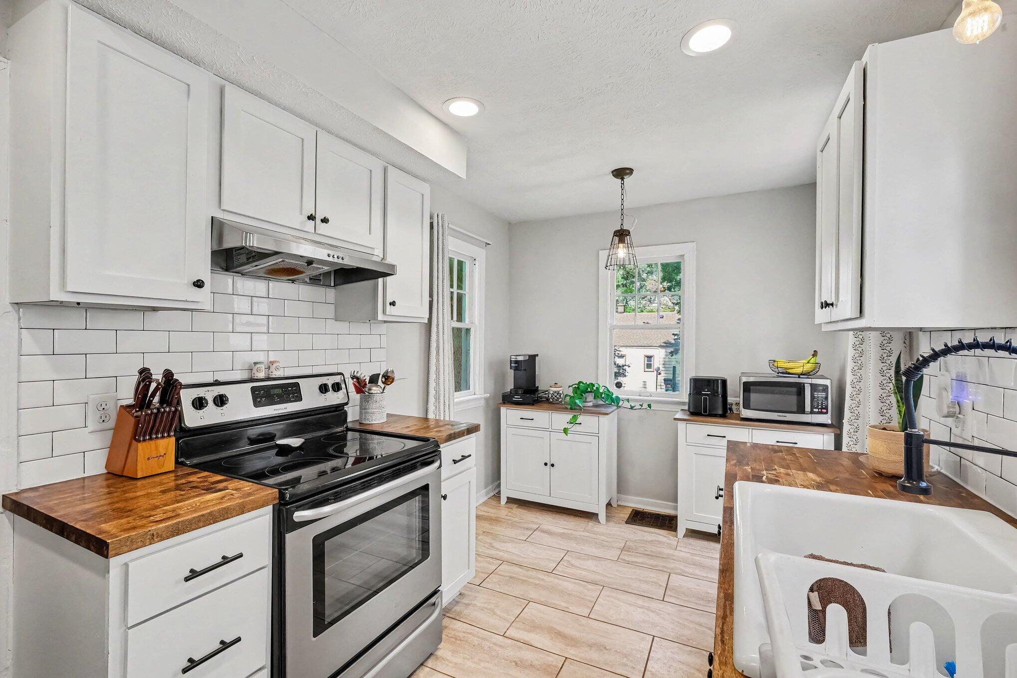 1011 Dickinson Street SE Grand Rapids MI 49507