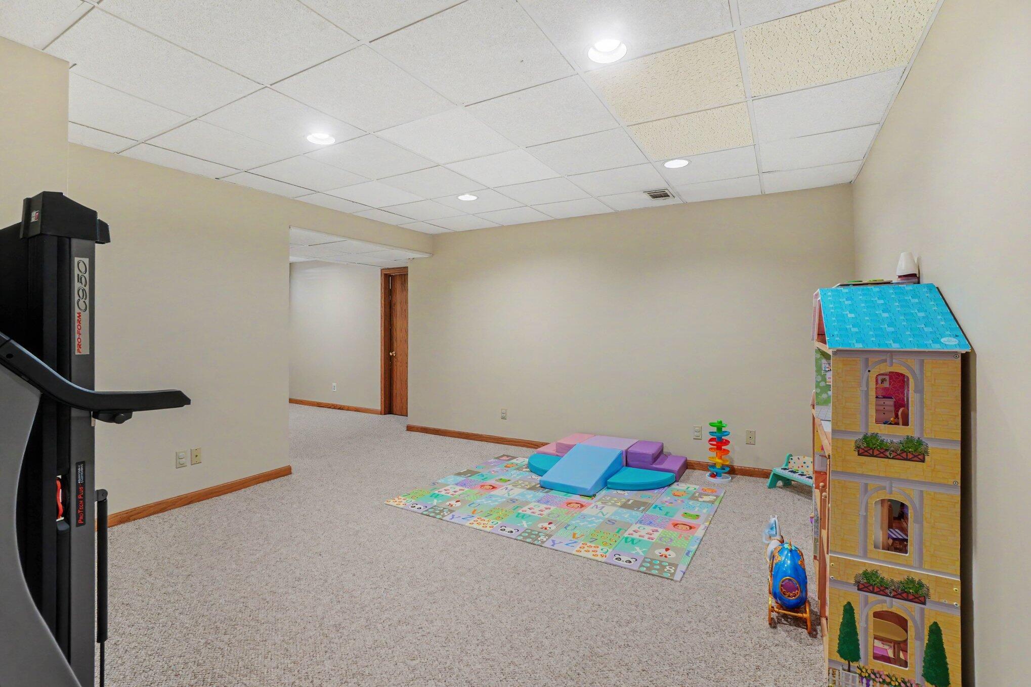 1233 Heather Drive Holland MI 49423