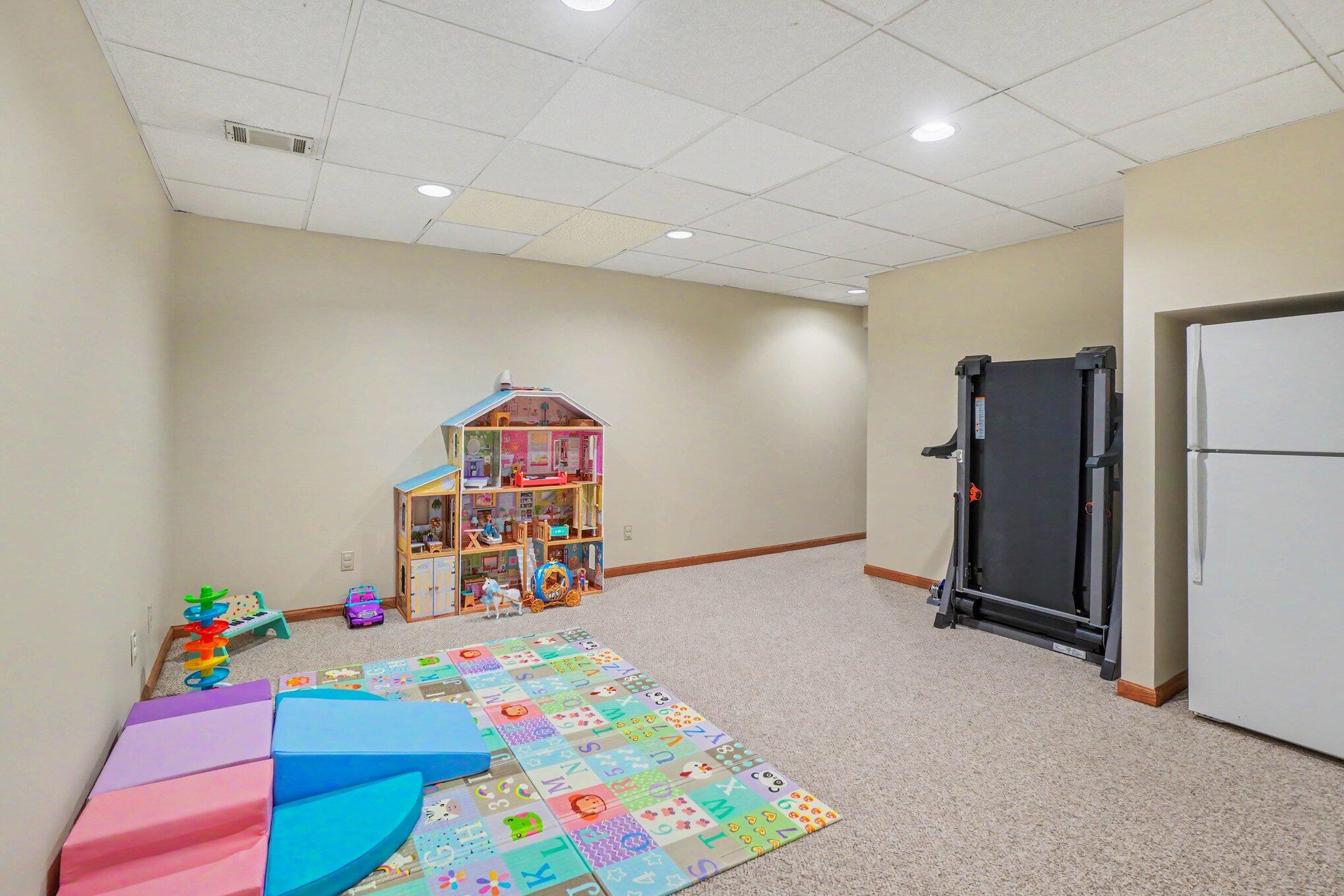 1233 Heather Drive Holland MI 49423
