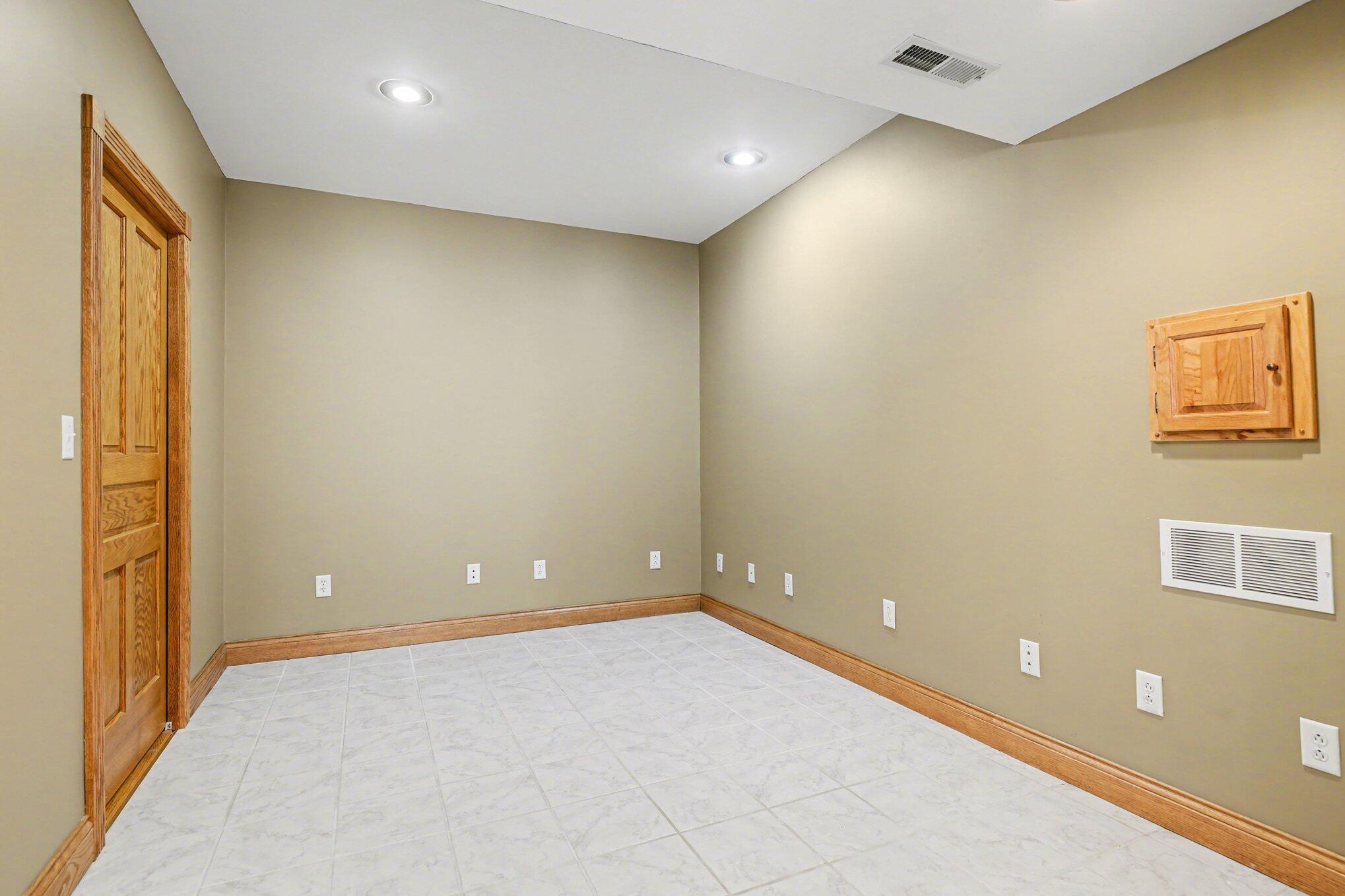 65650 Dailey Road Edwardsburg MI 49112