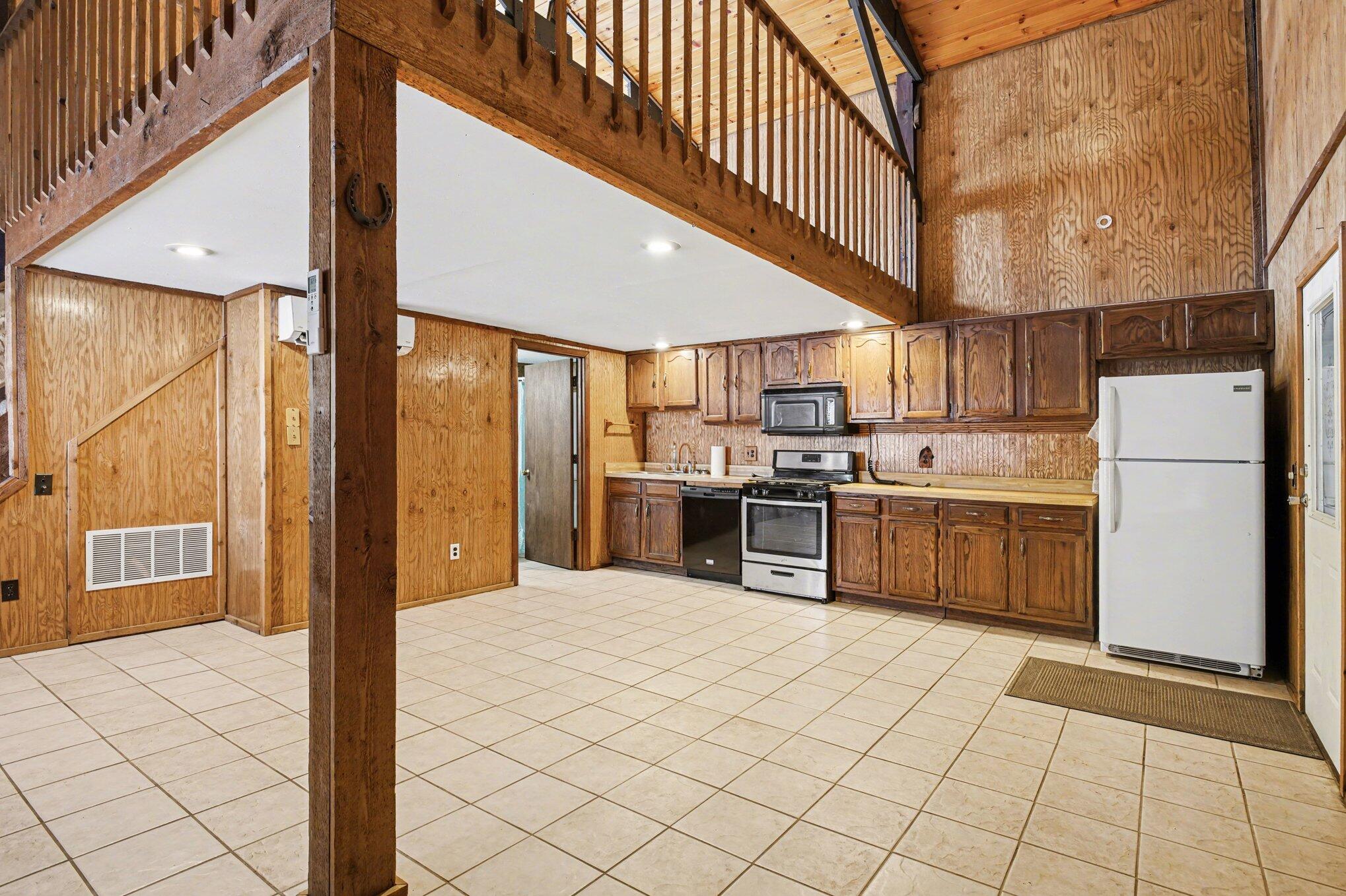 65650 Dailey Road Edwardsburg MI 49112