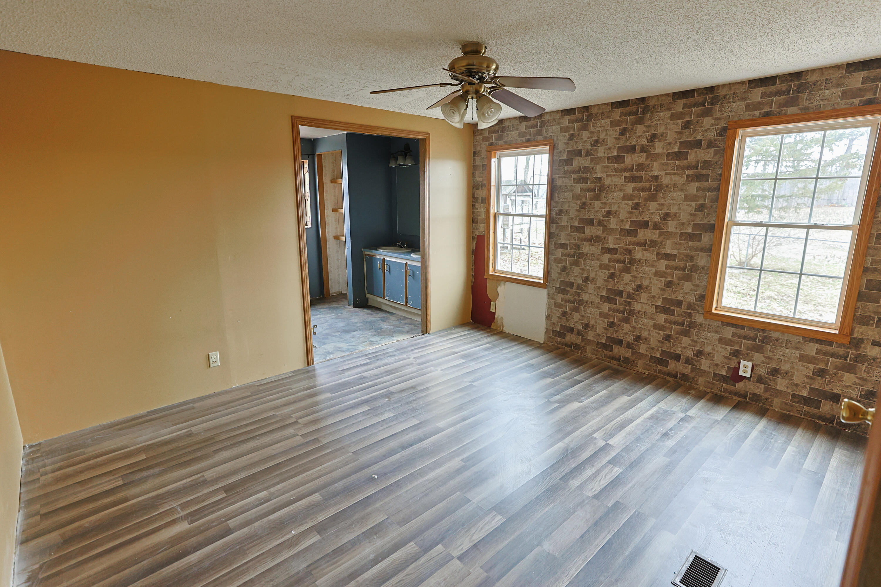 60123 Dailey Road Dowagiac MI 49047