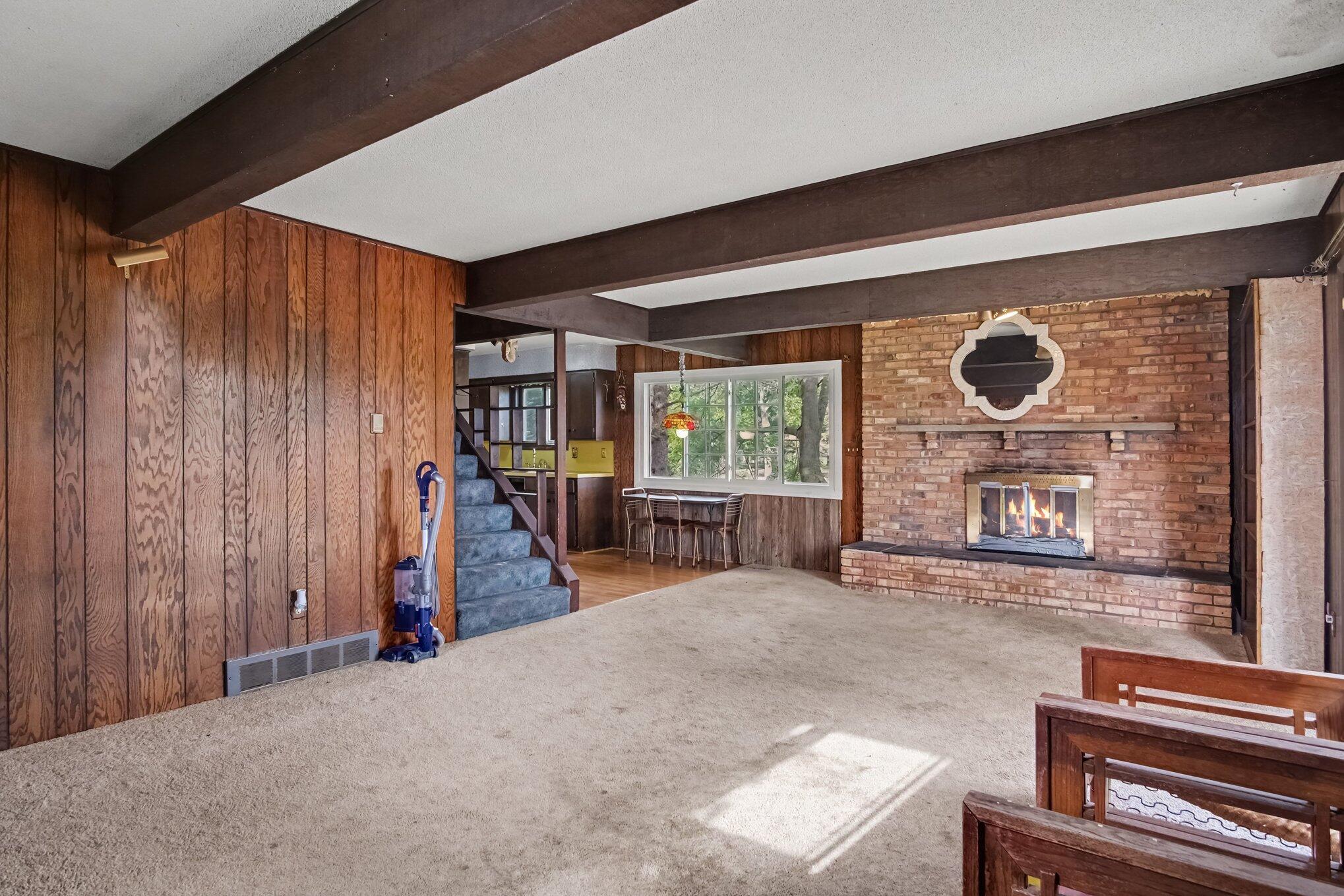 2273 Schimperle Drive NE Grand Rapids MI 49525