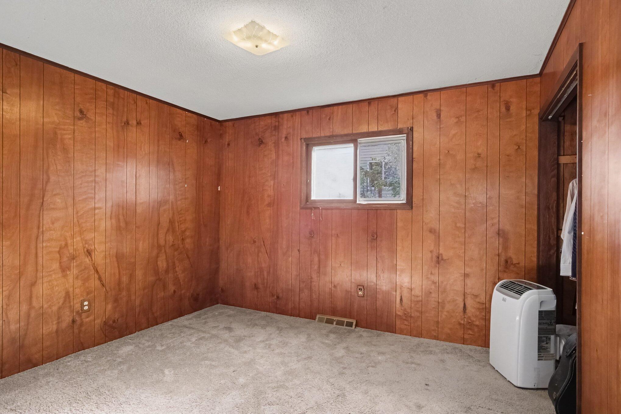2273 Schimperle Drive NE Grand Rapids MI 49525