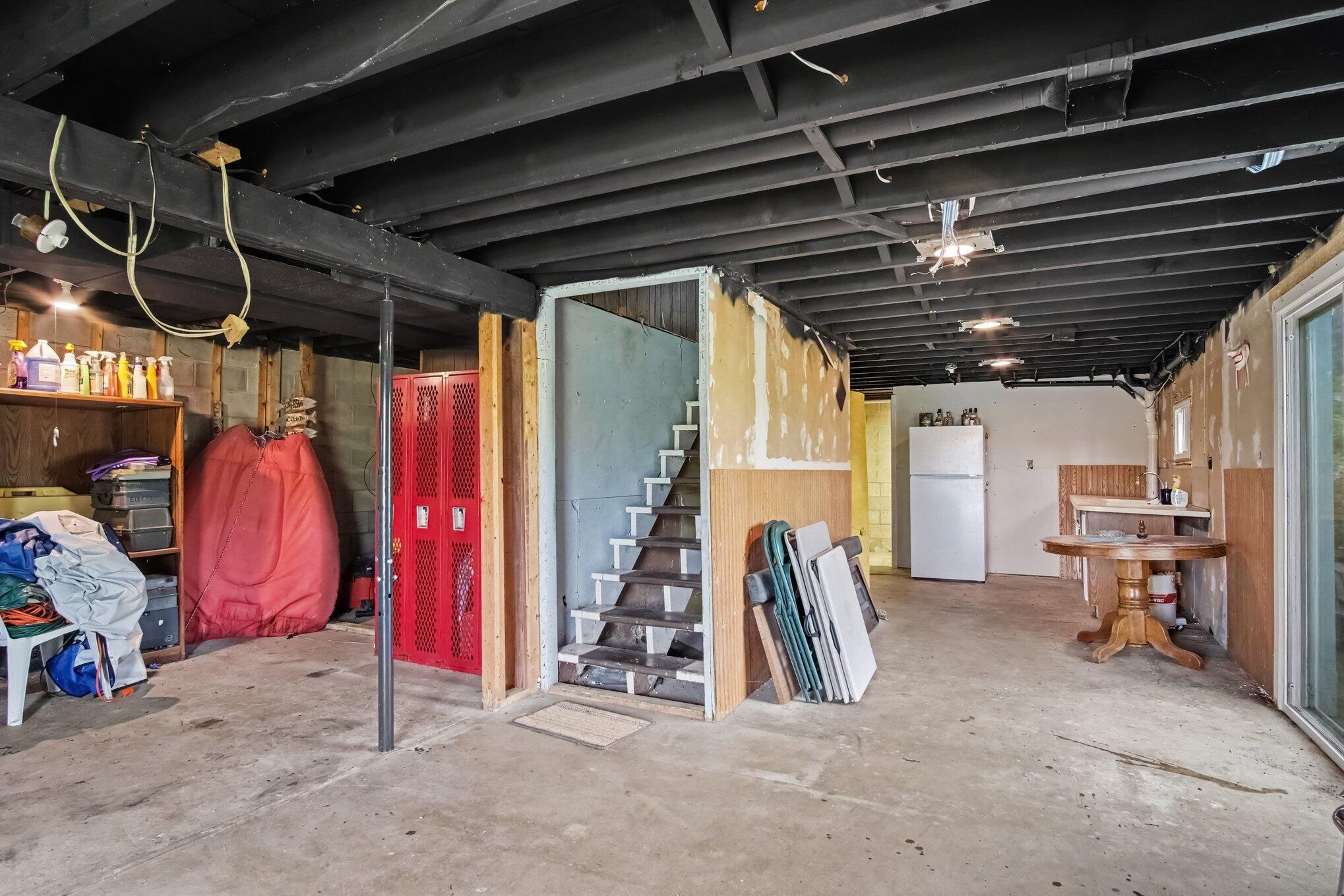 2273 Schimperle Drive NE Grand Rapids MI 49525