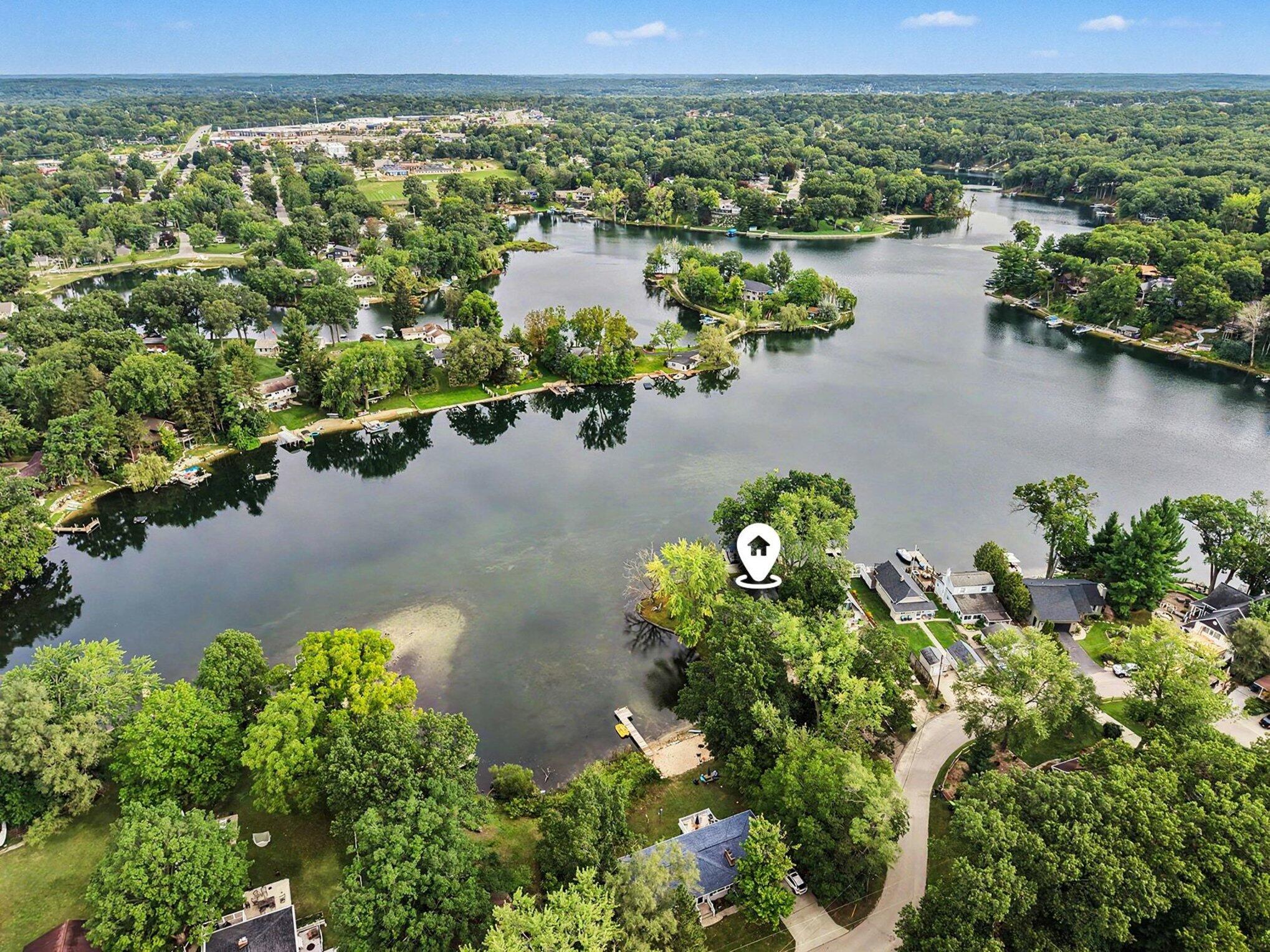 2273 Schimperle Drive NE Grand Rapids MI 49525