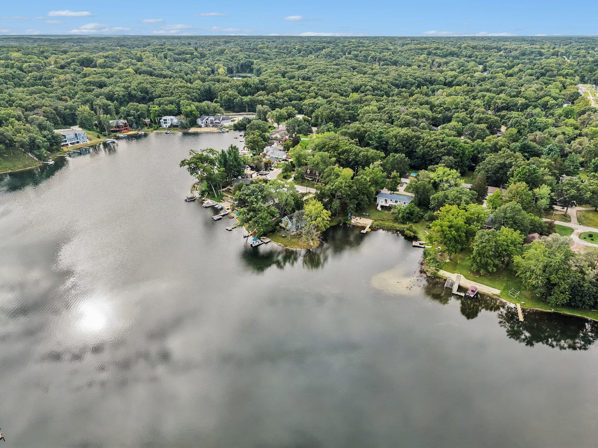 2273 Schimperle Drive NE Grand Rapids MI 49525