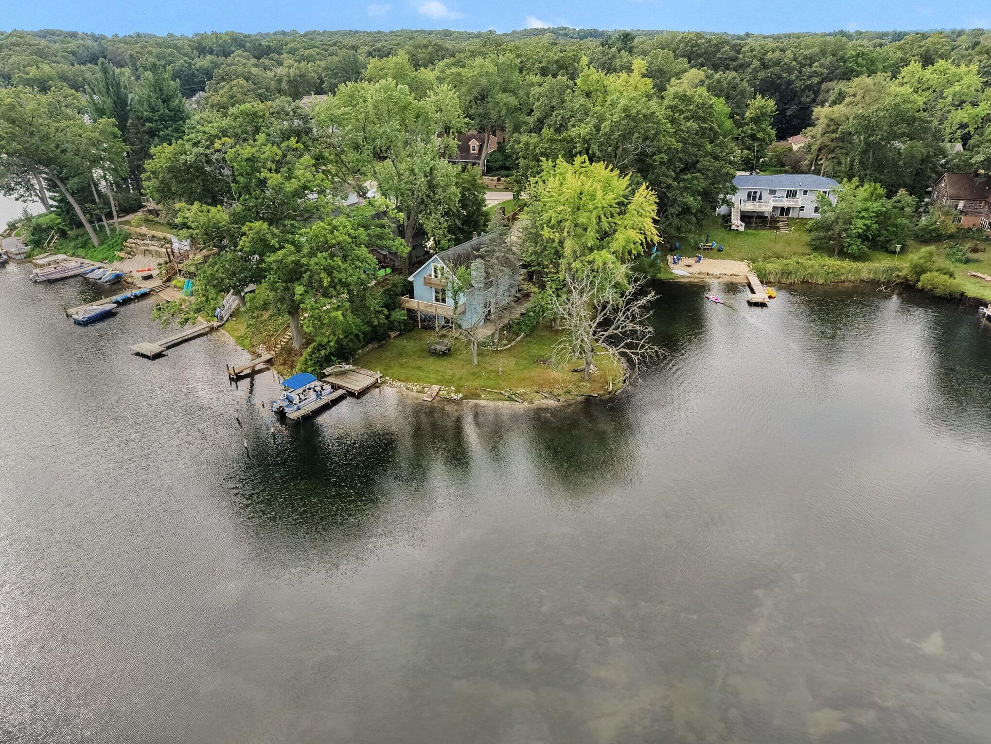 2273 Schimperle Drive NE Grand Rapids MI 49525