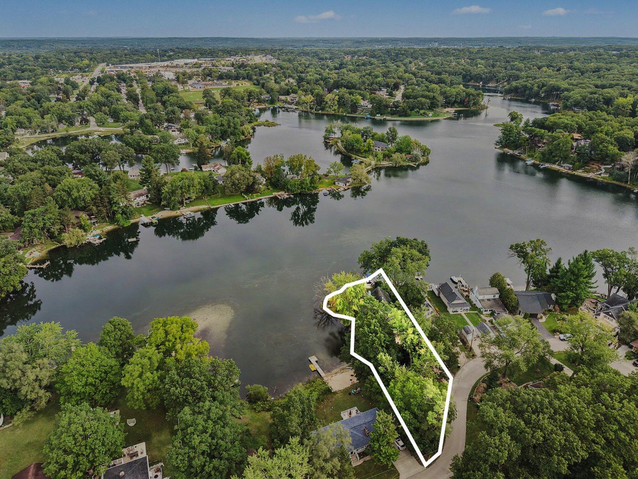 2273 Schimperle Drive NE Grand Rapids MI 49525