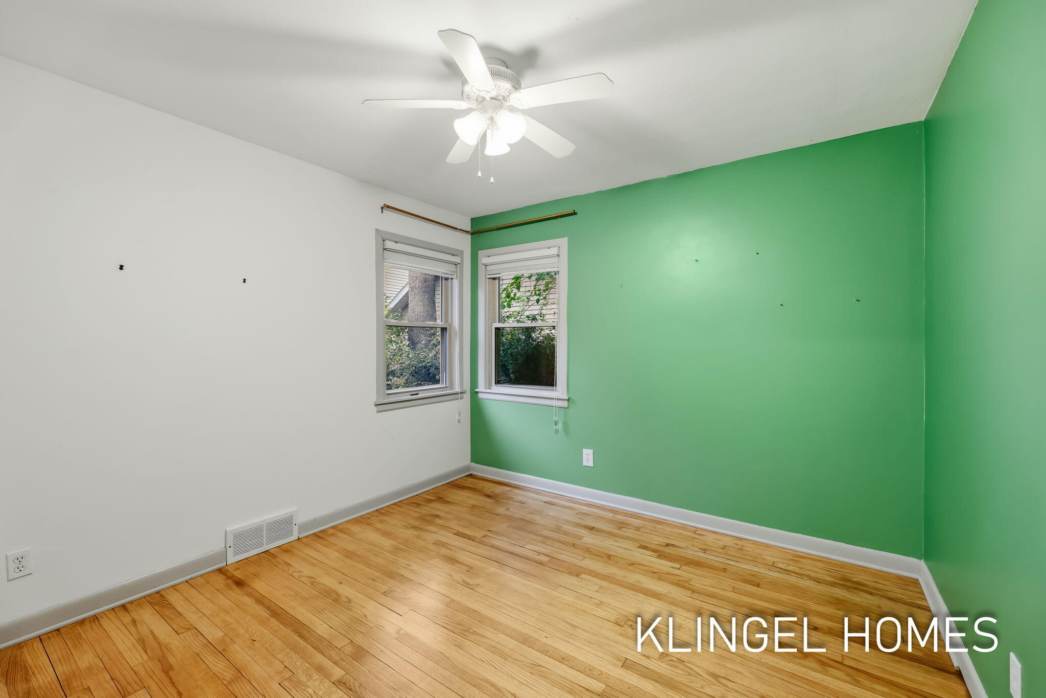 1054 W Larch Avenue Muskegon MI 49441