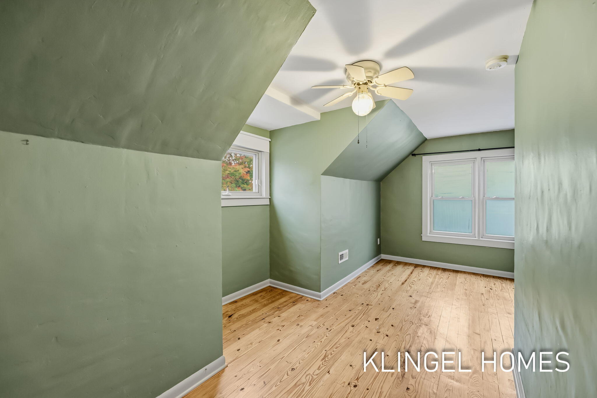 1054 W Larch Avenue Muskegon MI 49441