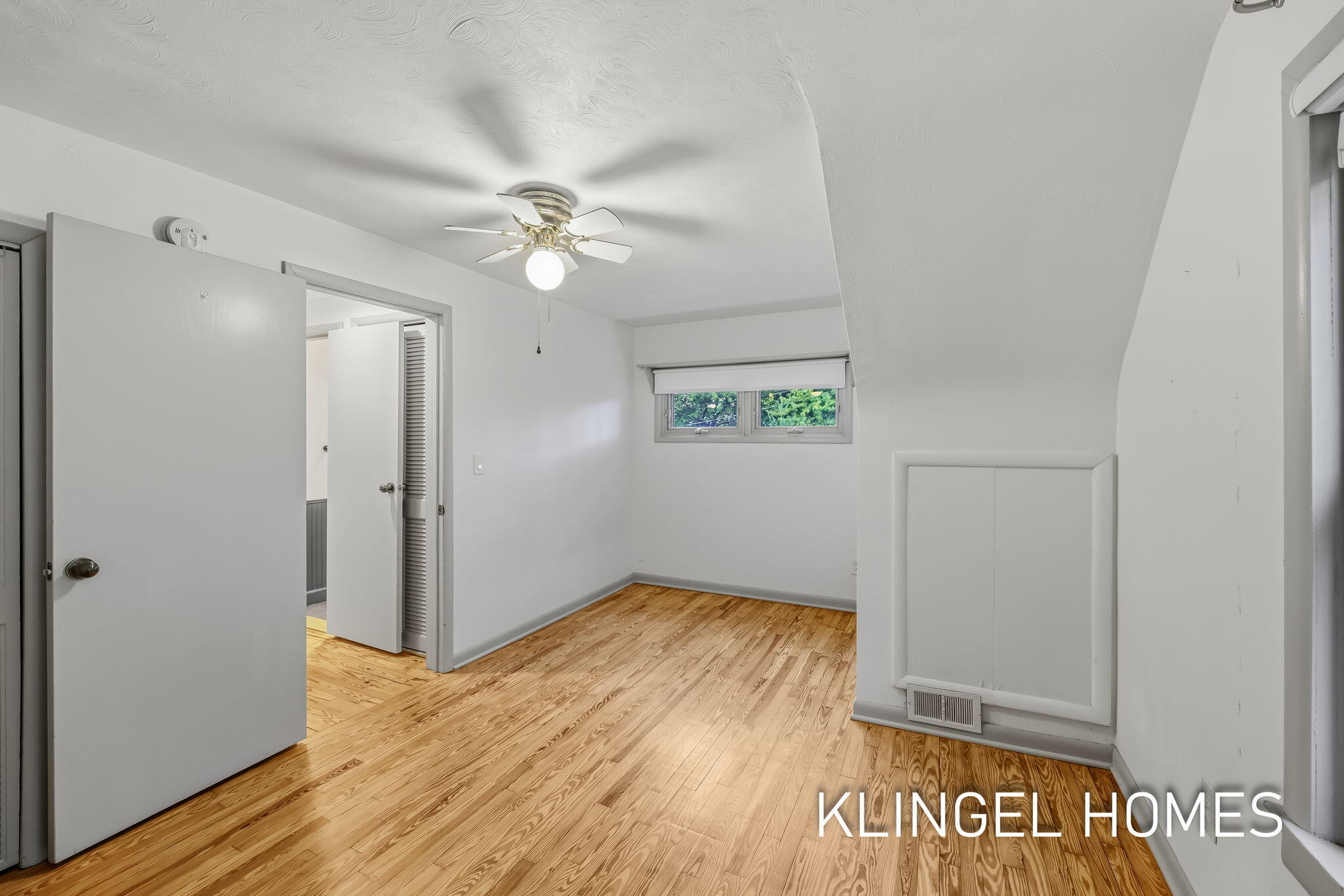 1054 W Larch Avenue Muskegon MI 49441